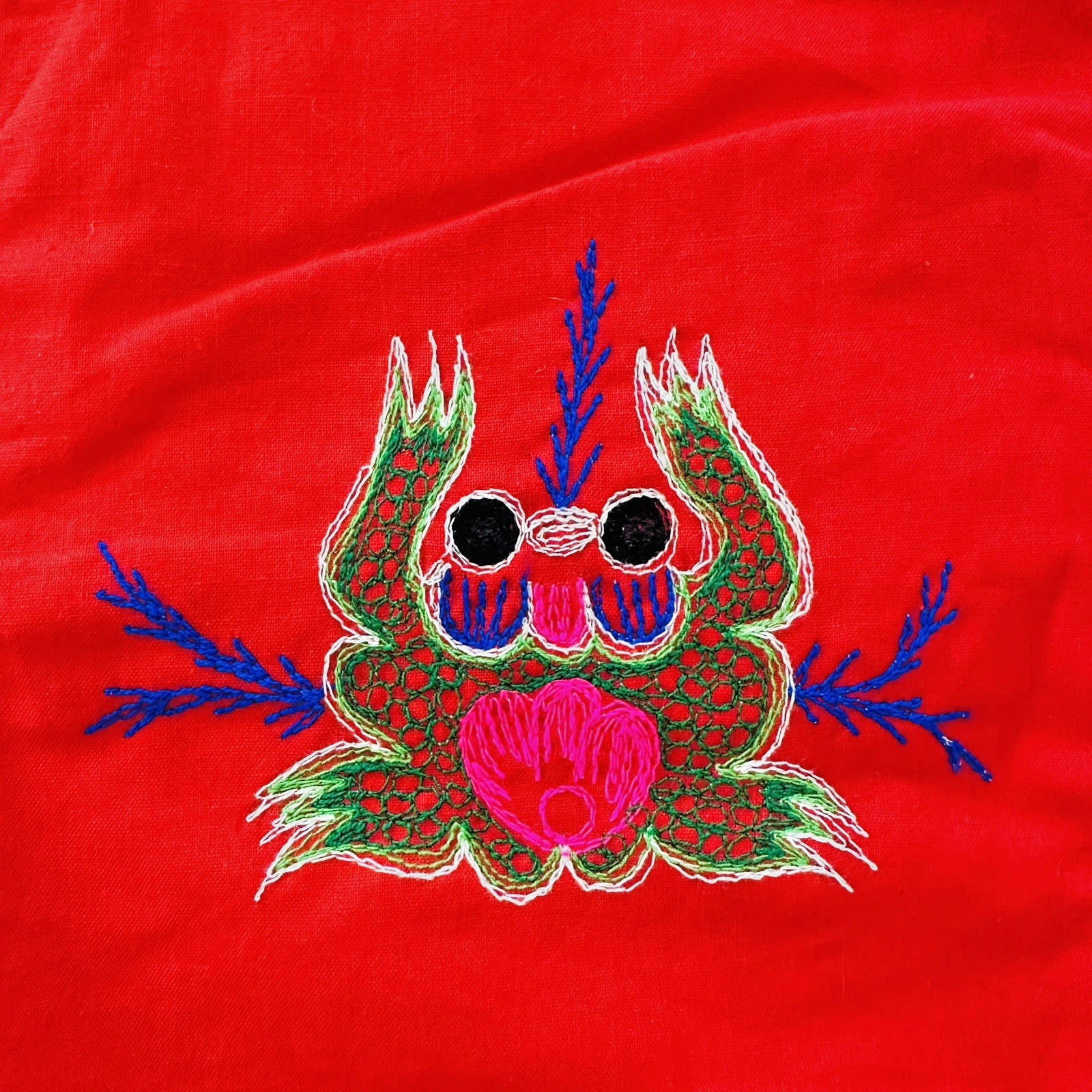 Vintage Embroidered Asian Vest Dragon Panda Frog Chinese Beautiful