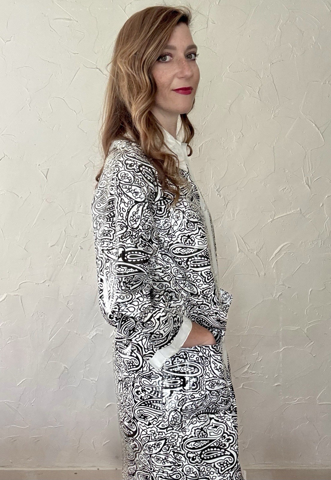 Vtg 1960s Mod Black White Paisley Vinyl PVC Raincoat Coat Space Age Aqua Queen