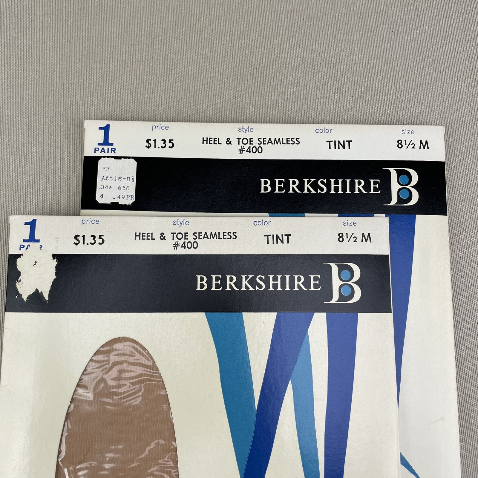 2 pair Berkshire Vintage Nylon Stockings 8 1/2 Medium Tint Heel & Toe Seamless