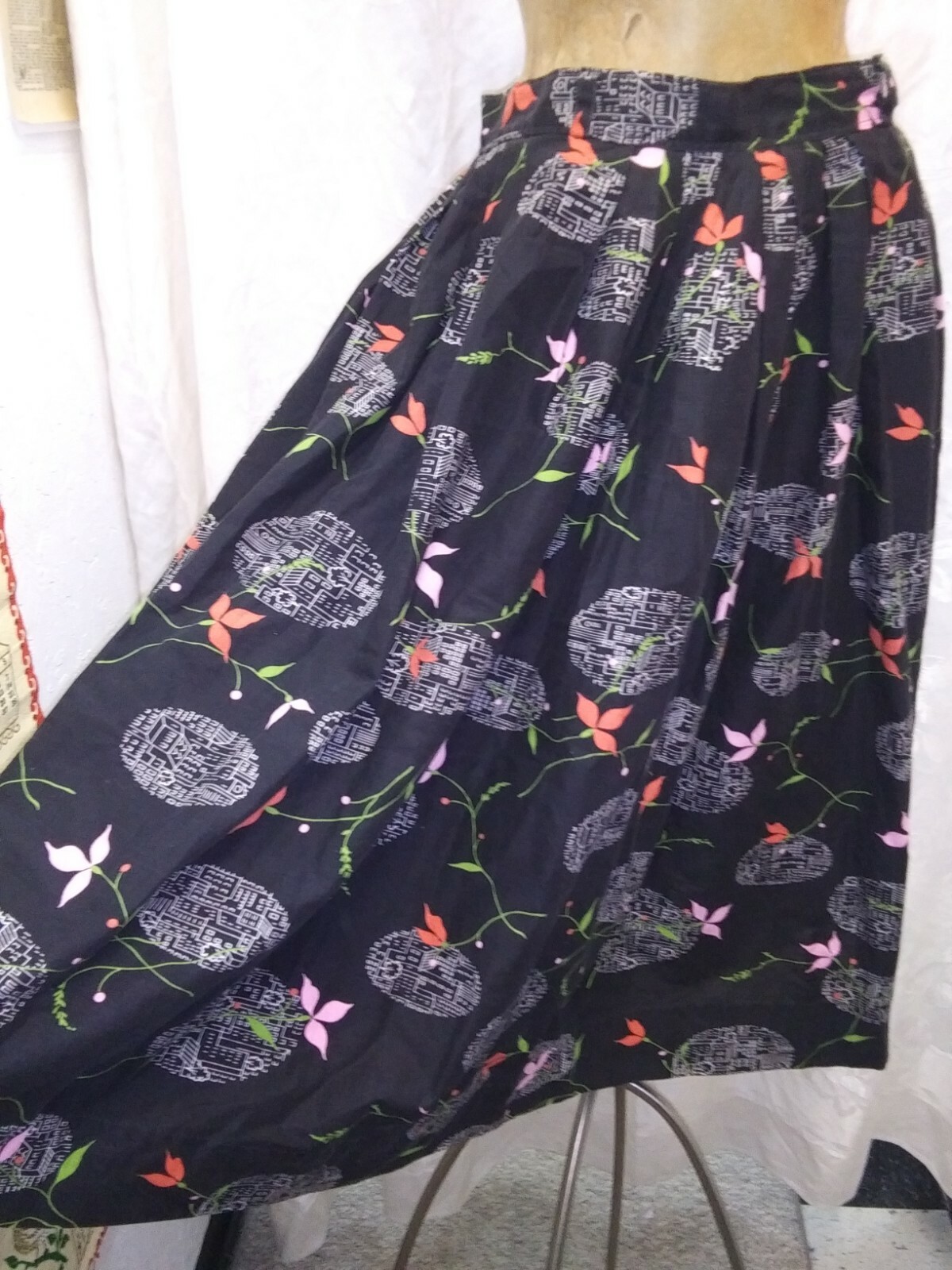 Vintage 1950’s Black Red Pink Green Cotton Swing Skirt Size S/M