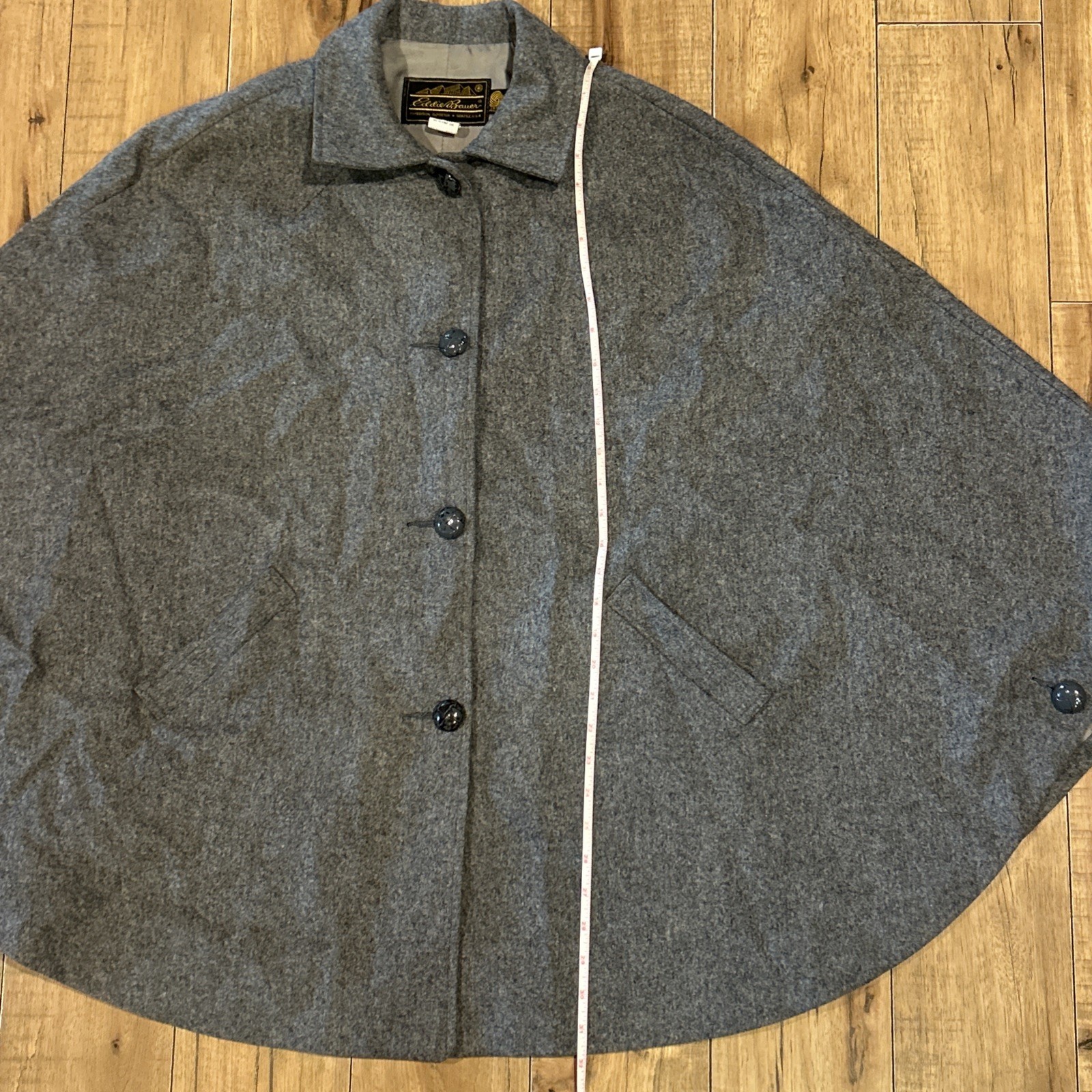 Vintage C.C. Filson Co Eddie Bauer Women’s Cape Size M 100% Virgin Wool Gray USA
