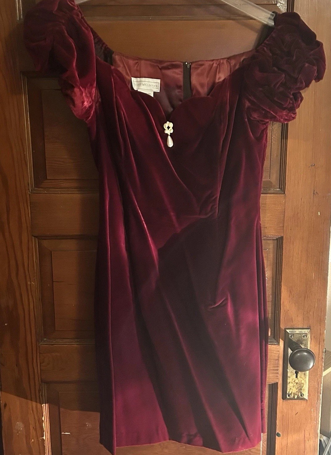 VTG 1990s Scott McClintock Burgundy Off Shoulder Velvety Cocktail Sz 12 P Dress
