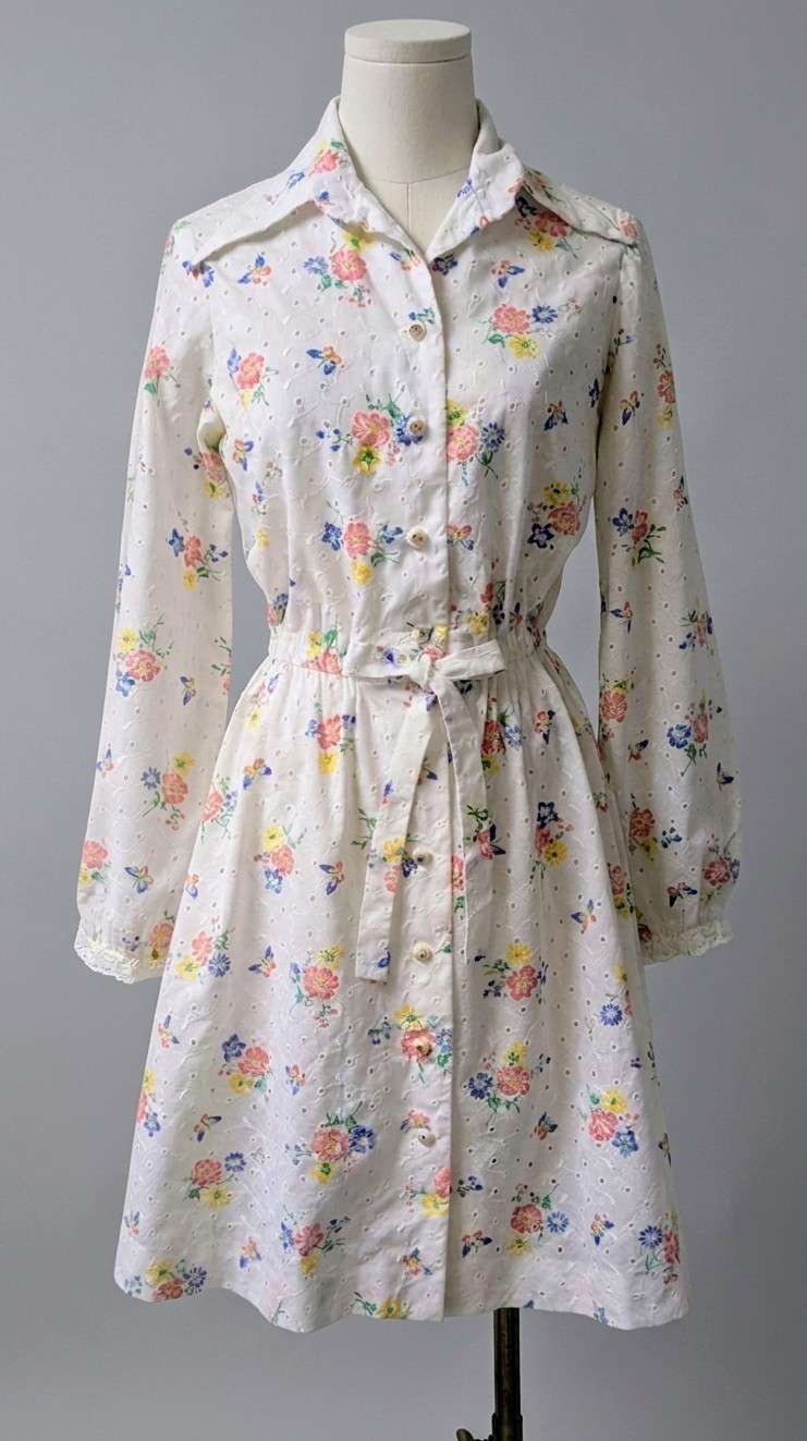 Vintage 70s Eyelet Floral Butterfly Short Shirtwaist Dress Alfreda Crochet S
