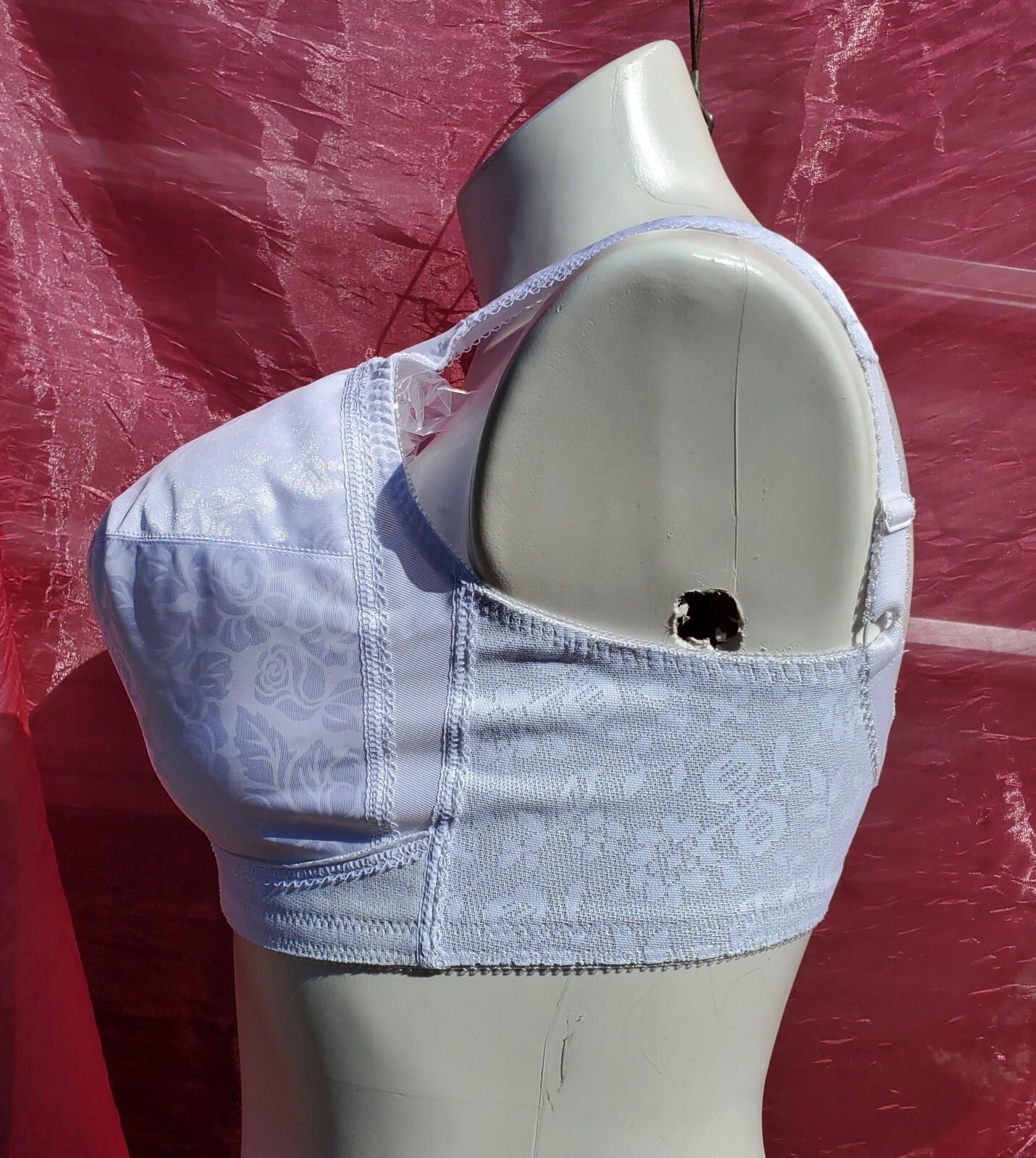 Playtex White Bra Size 40D White Silky Lace Sexy Sissy Pin-up Crossdress Y2K