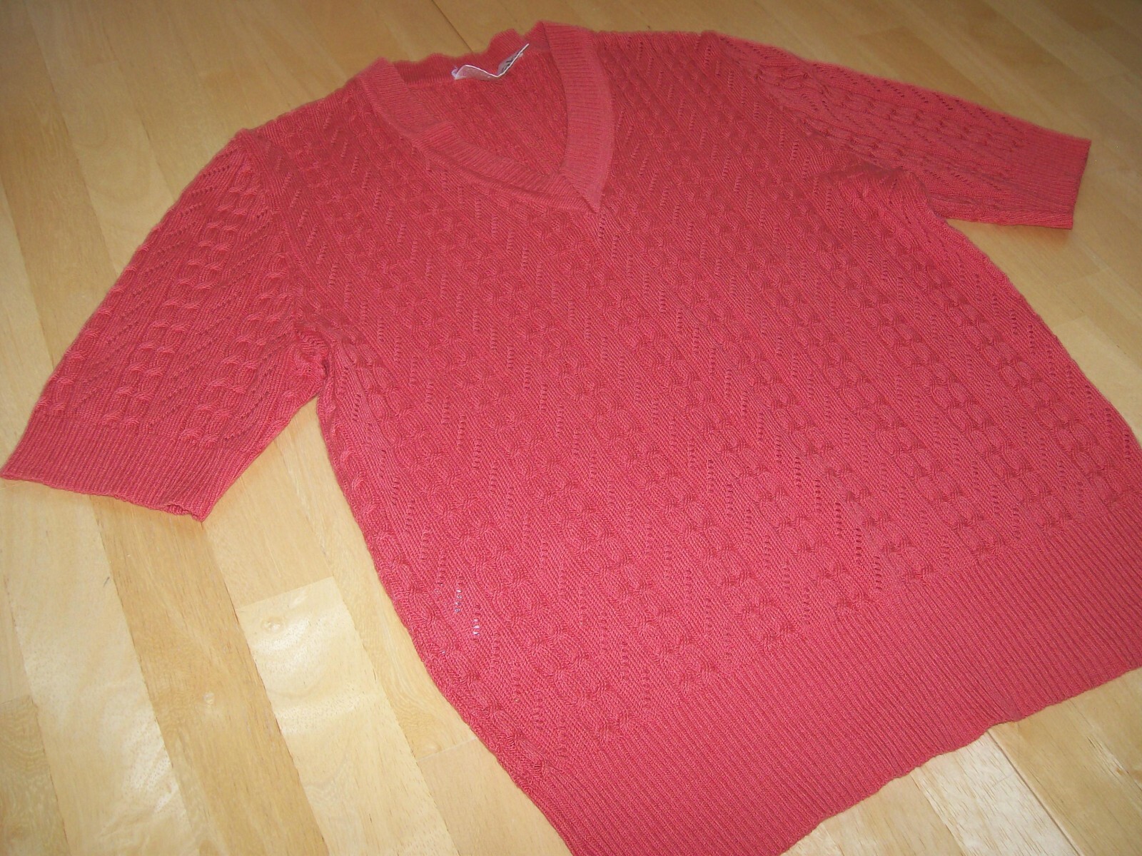 True Vintage 1970’s Coral Light Cable Knit Sweater Small 70’s Made in Germany