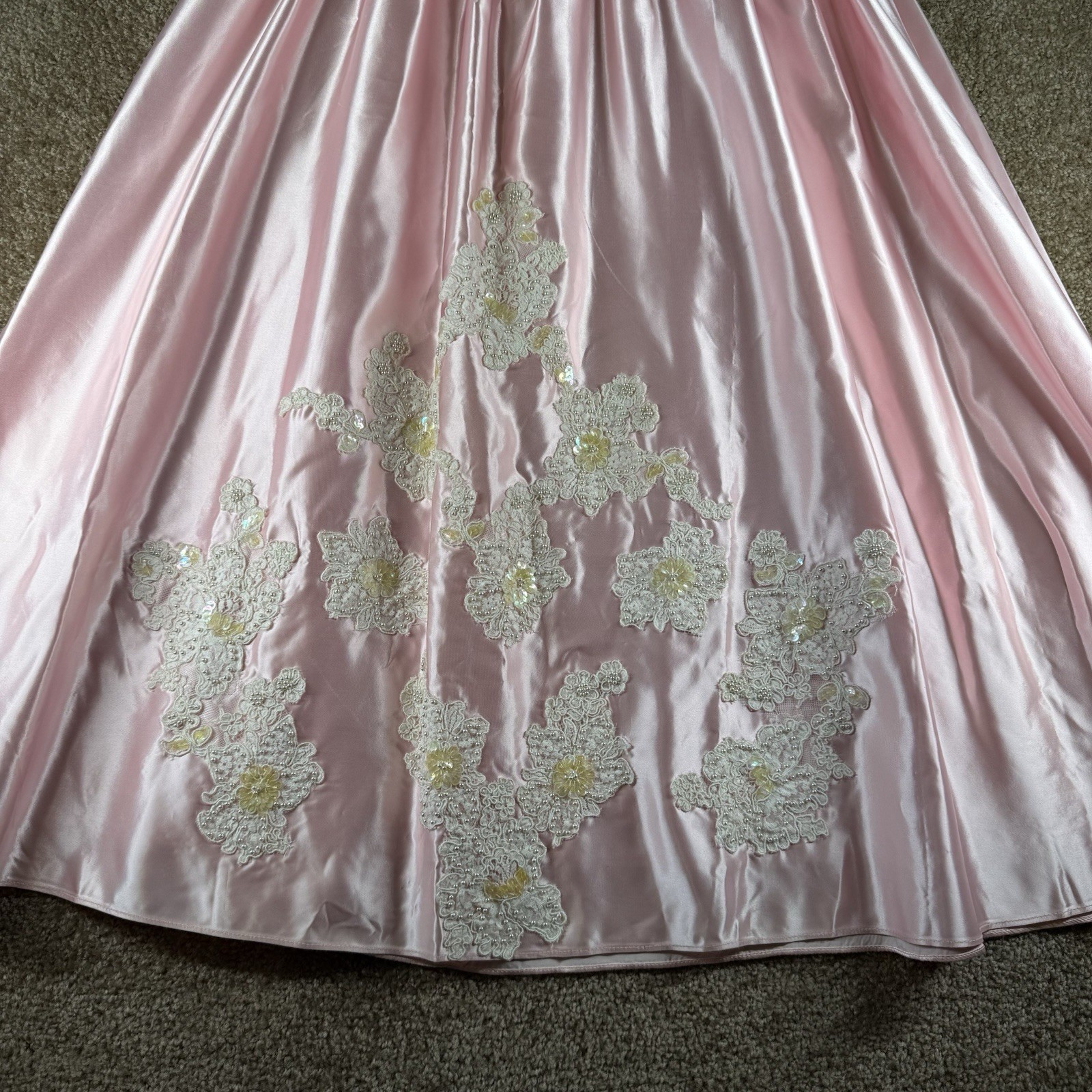 Vintage Pink Satin Gown With Beaded And Lace Details Ruffled Puff Sleeves Small