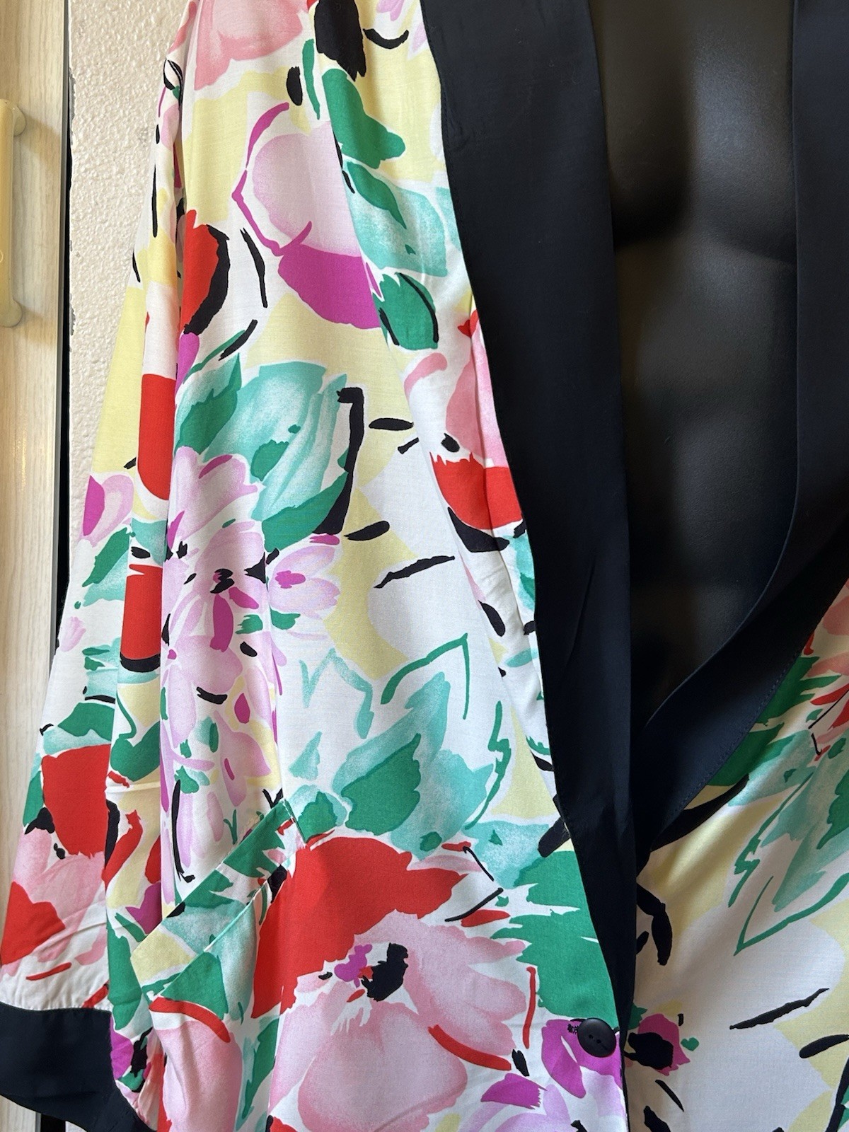 VTG 80’s Women’s Frangiano Floral Rayon Duster W/ Black Collar Cuffs New Wave