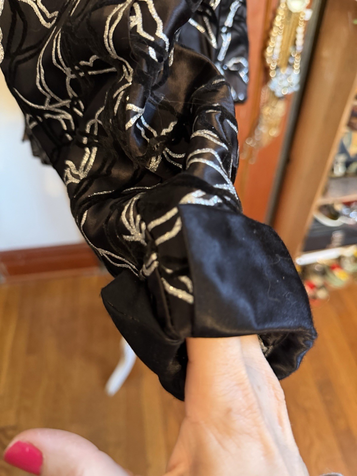 Vintage Ginger Black and Silver Abstract Metallic Evening Blazer Puffy Sleeves
