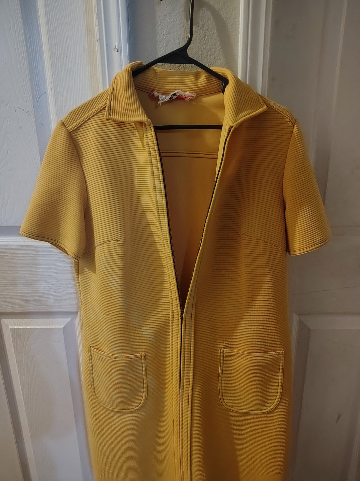 Vtg 60s 70s Route One Coast to Coast Yellow Ribbed Knit Zip Front Shift Dress