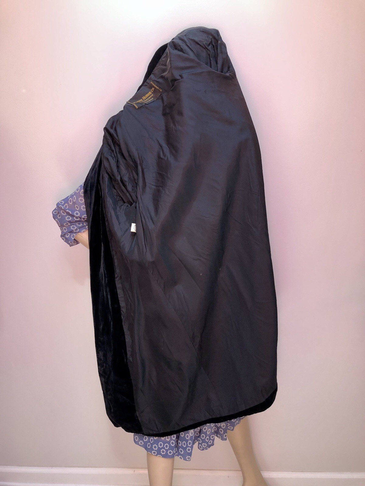 VTG 1940s Black Rayon OR Silk VELVET Evening Clutch Coat, Joseph Horne Co