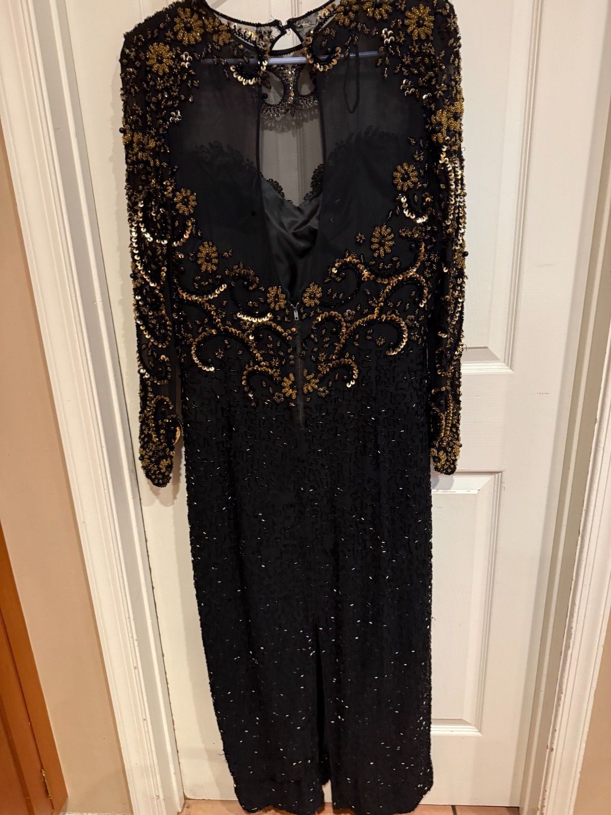 VINTAGE EVENING GOWN BALUCHI SZ 16 LONG SLEEVES BLACK BEADED LINED GOWN HEAVY