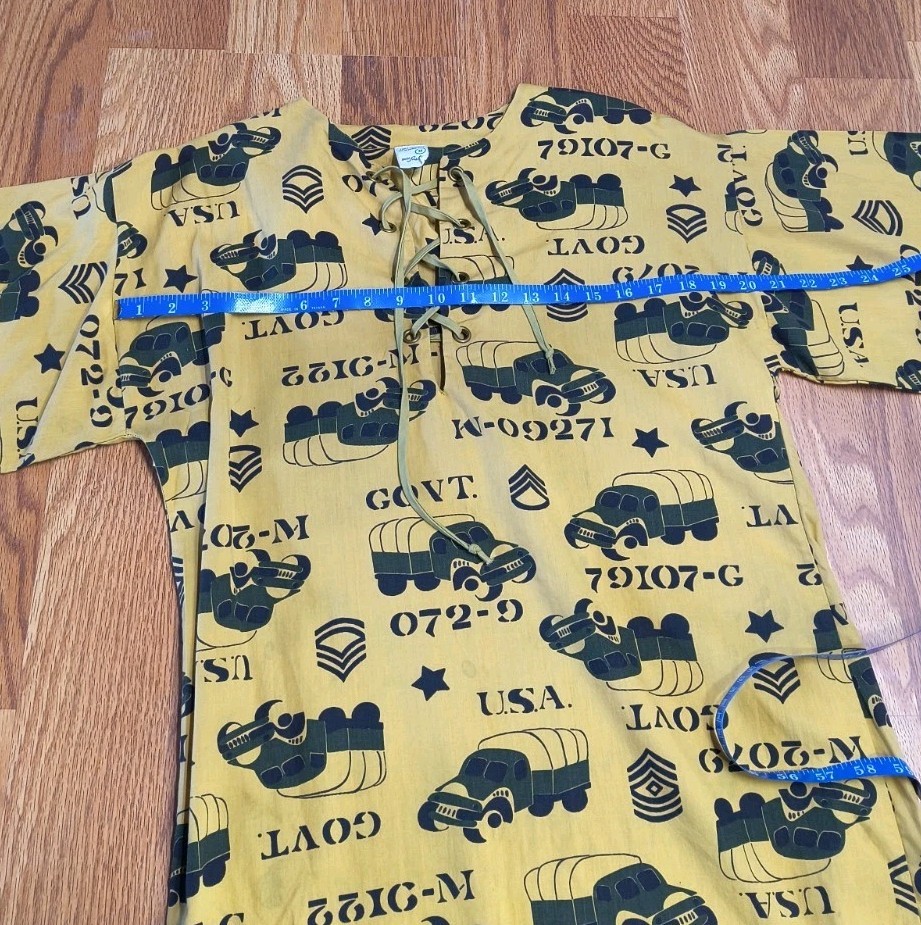 Vintage Miss Fashion Shirt Womens M Army Truck Novelty Print Grommet Trim