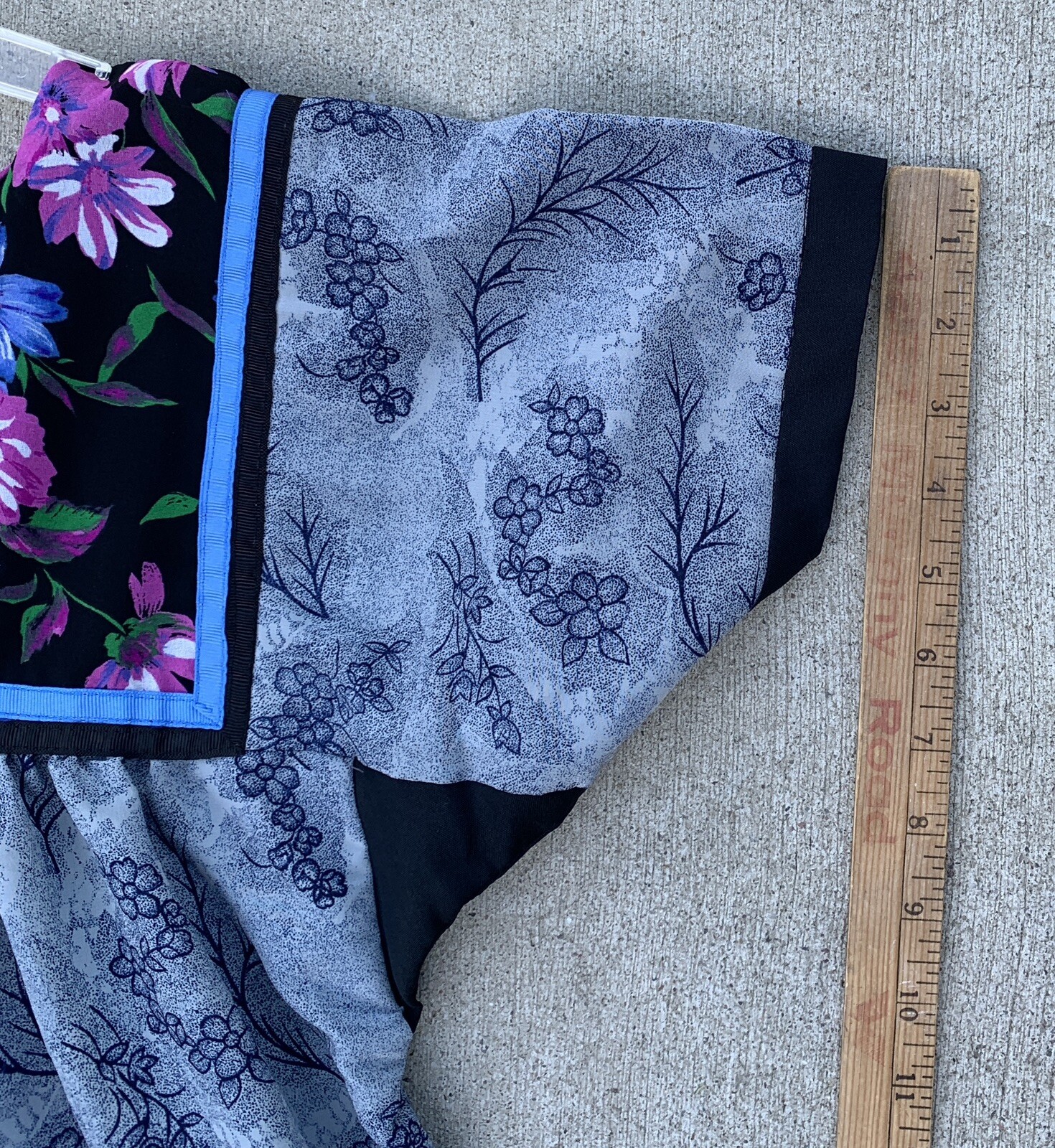 Vintage Made In Hawaii MuuMuu Pockets Zipper In Back TIki Aloha Hawaiian Size P