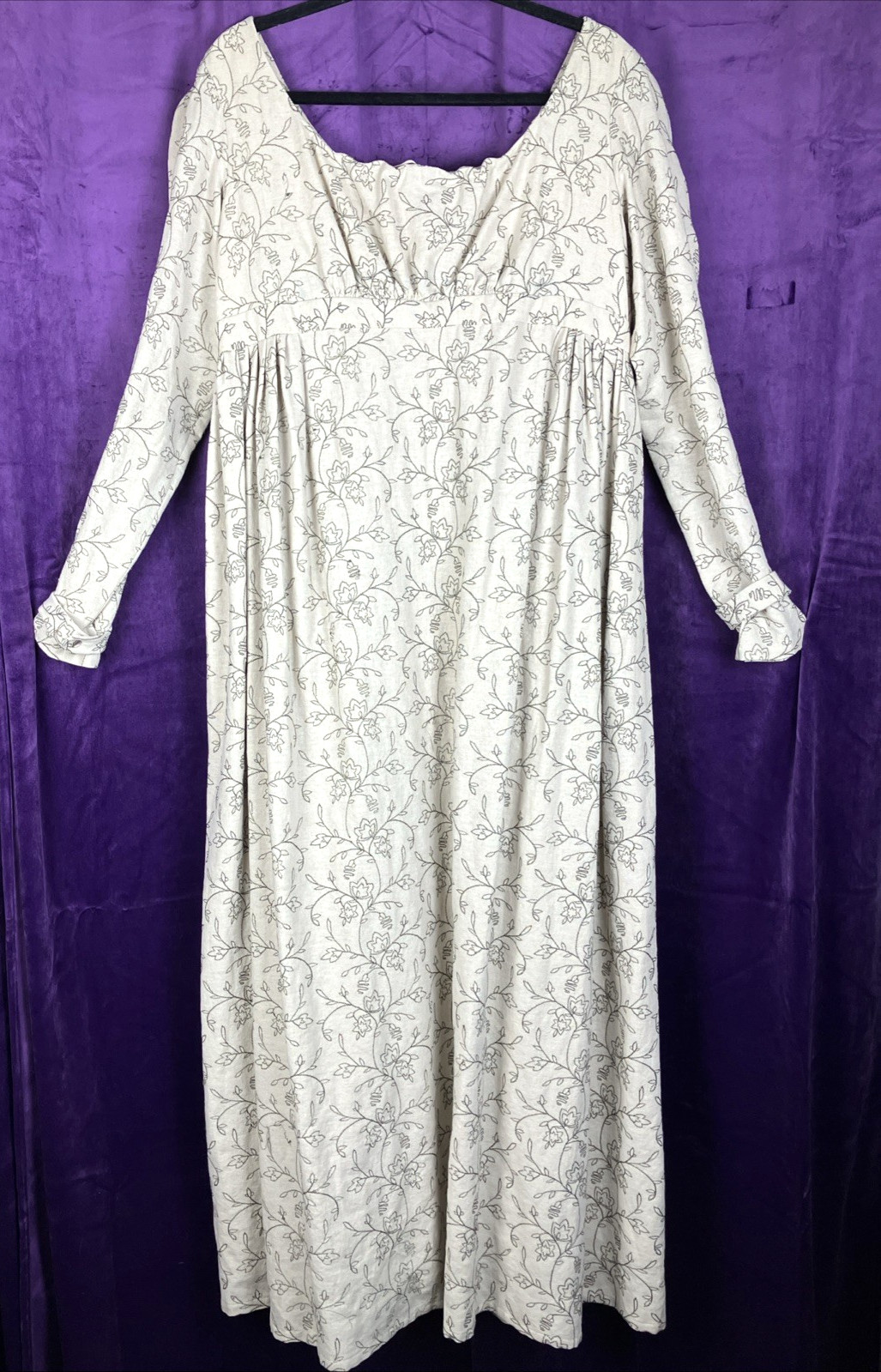 42 B Vintage 1990s Costume Regency C 1810 Floral Sprig Dress Austen
