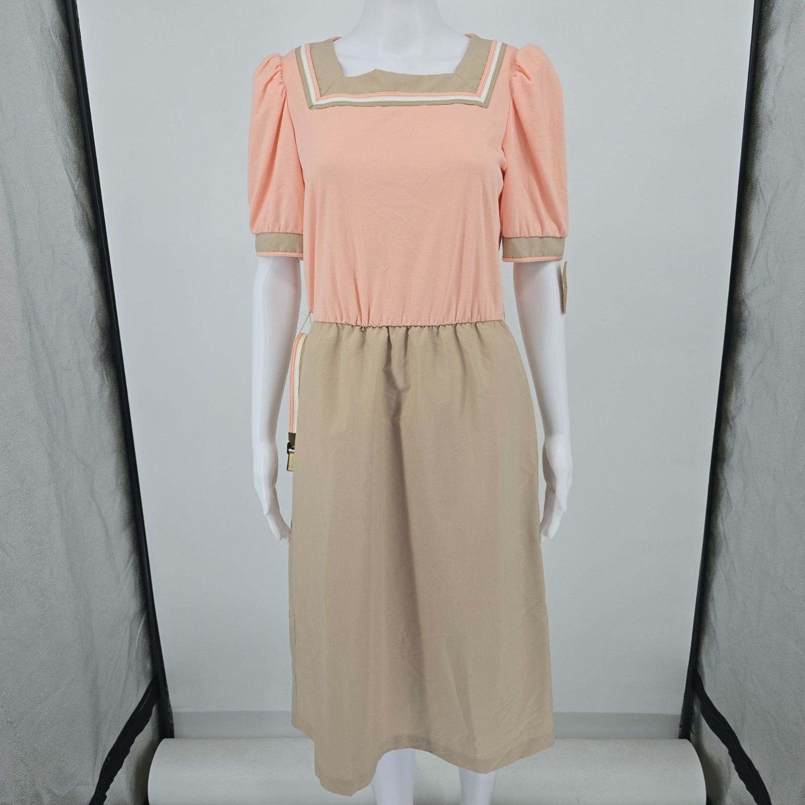 Vintage 1980s Peach/Tan Color Block Sailor Collar Puff Sleeve Day Dress (8/M)