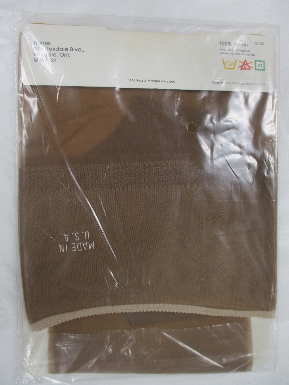 1 PR VINTAGE HANES 530 WALKING SHEER RHT NYLON STOCKINGS SIZE 11 MED MAYFAIR