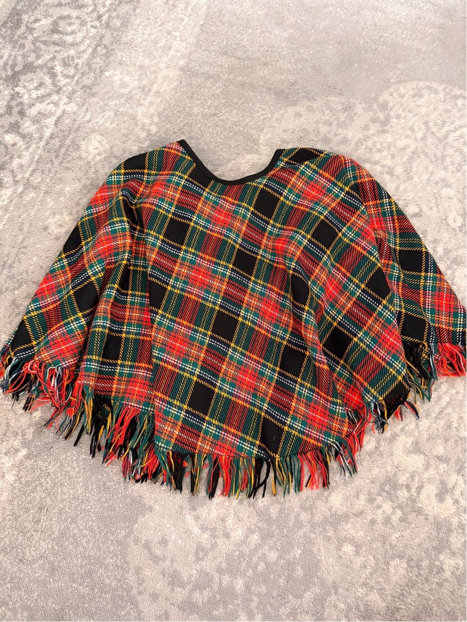 Vintage 1960s/70s Tartan Cape Poncho O/S Red Black Green Plaid Fringe