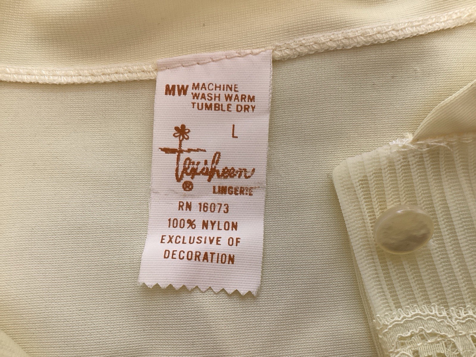 Vintage Tex sheen Lingerie Butter Yellow Nylon Button Front Nightgown Size L