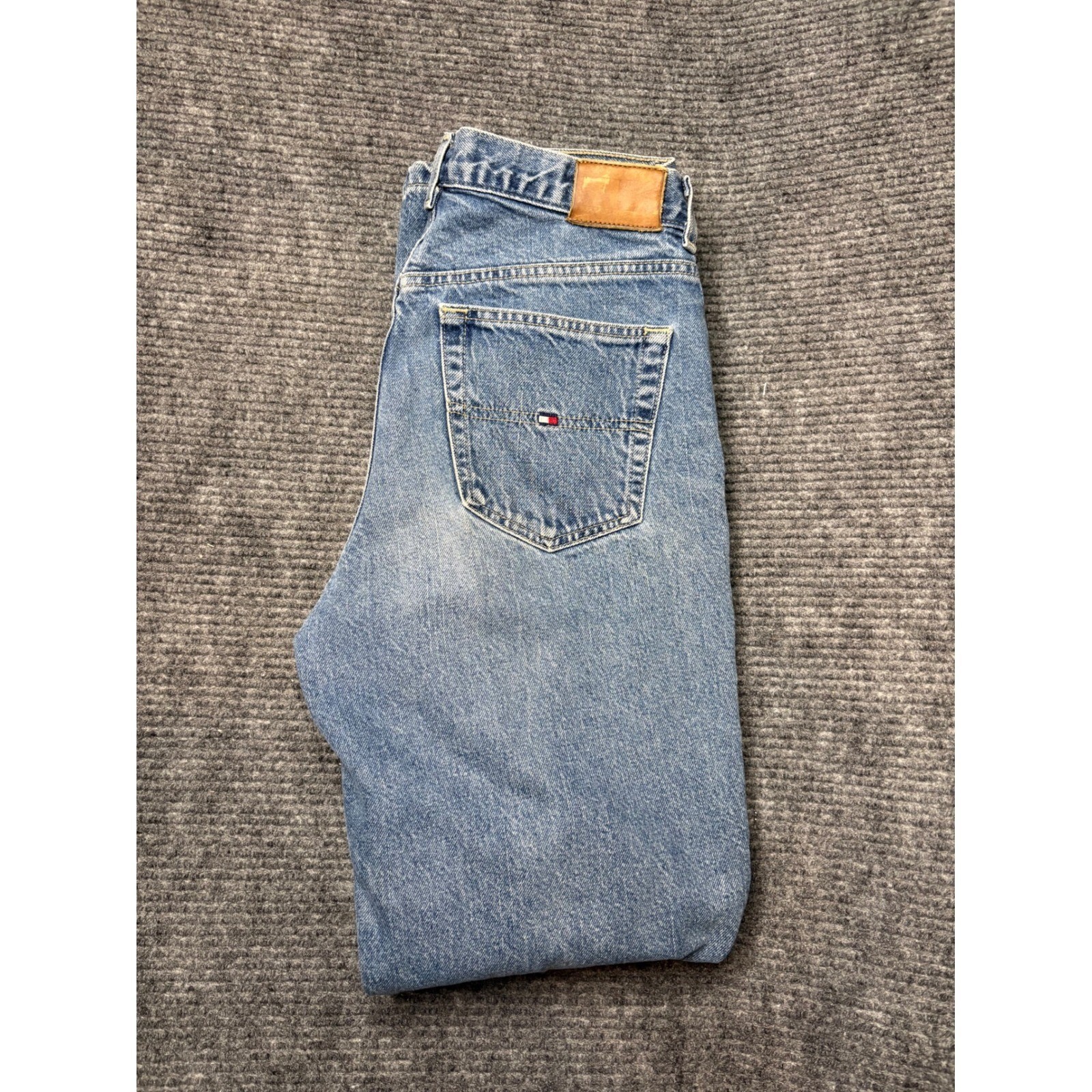 VTG Tommy Hilfiger Jeans Light Wash Flag Pocket Baggy Straight 90s Y2K Size 6