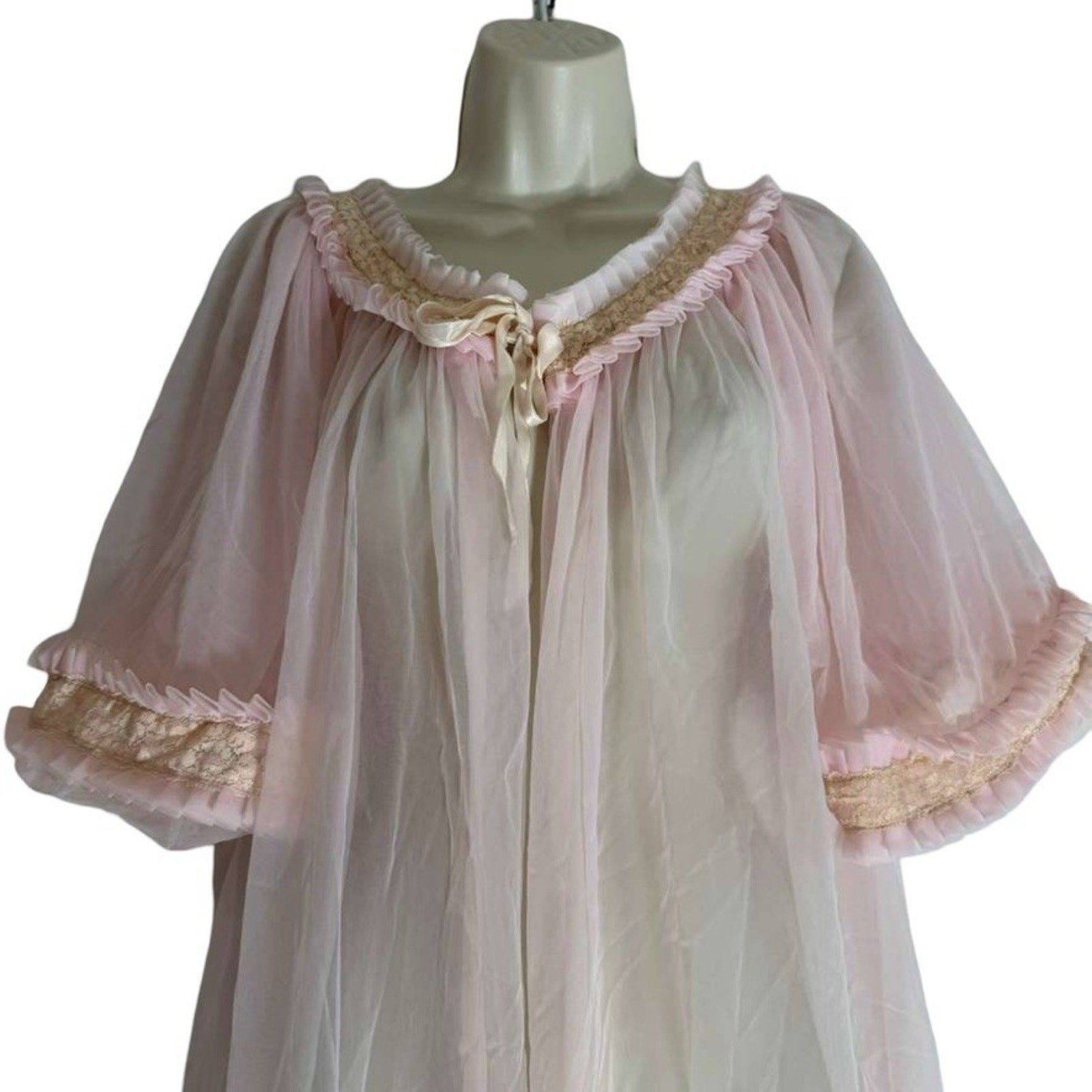 Vintage Unbranded Sheer Pink Lingerie Pleated Ruffle 60s Robe Long Length sz L