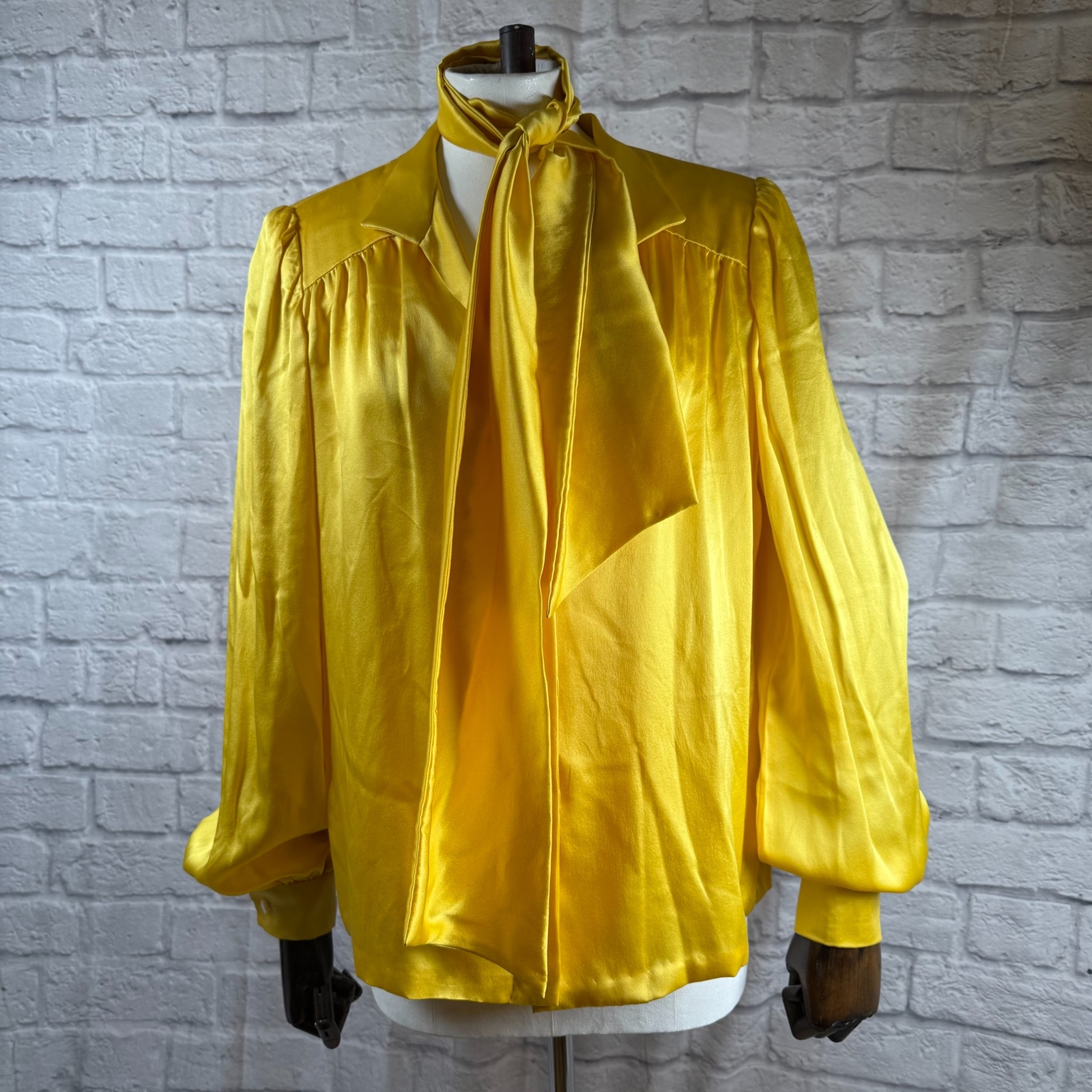 VTG Roberto Avolio Yellow Silk Women’s Blouse And Scarf Made In Italy Sz 42 US 6