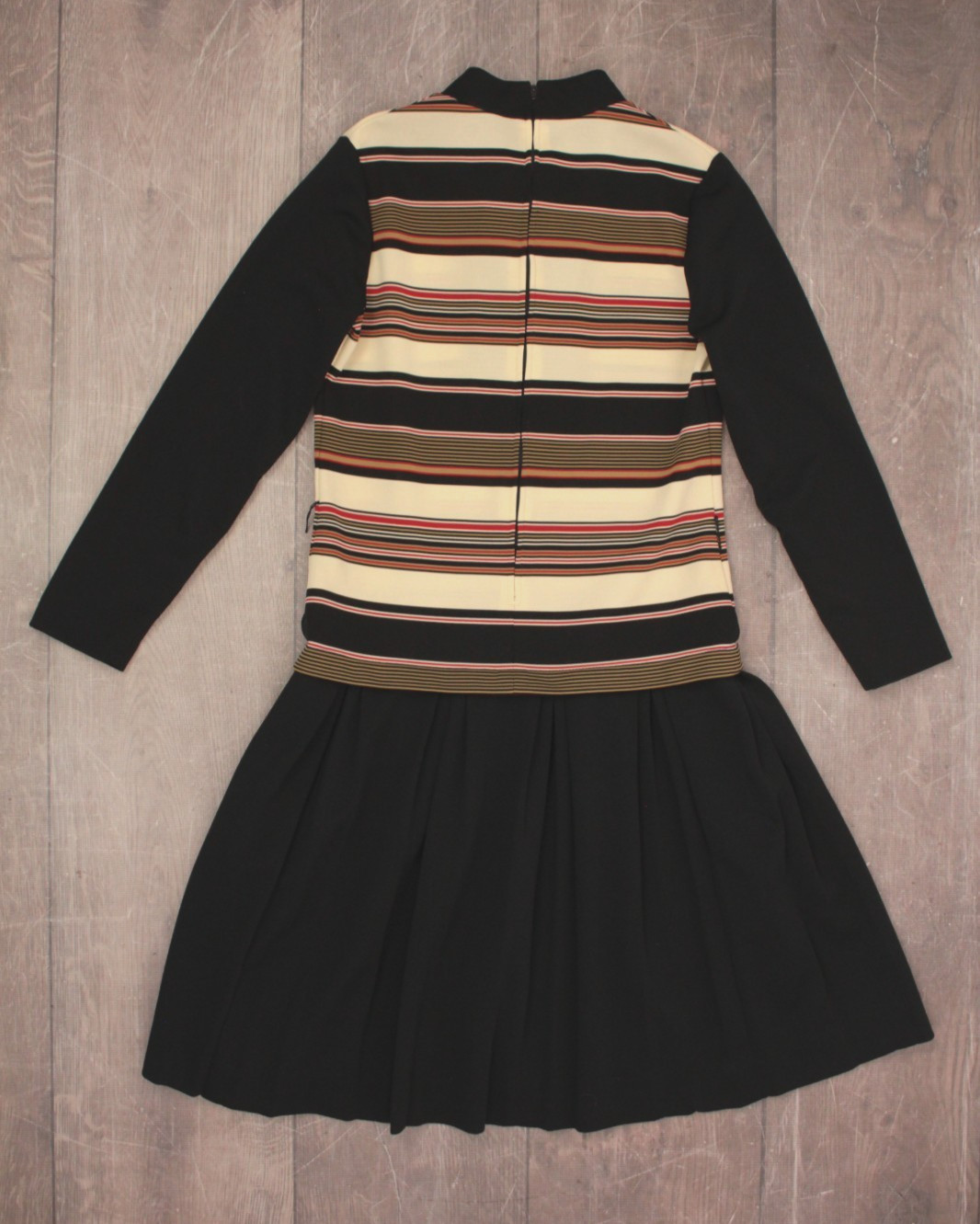 VTG Women’s 60s Black Cream & Red Striped Drop Waist Midi Dress Sz M 1960s