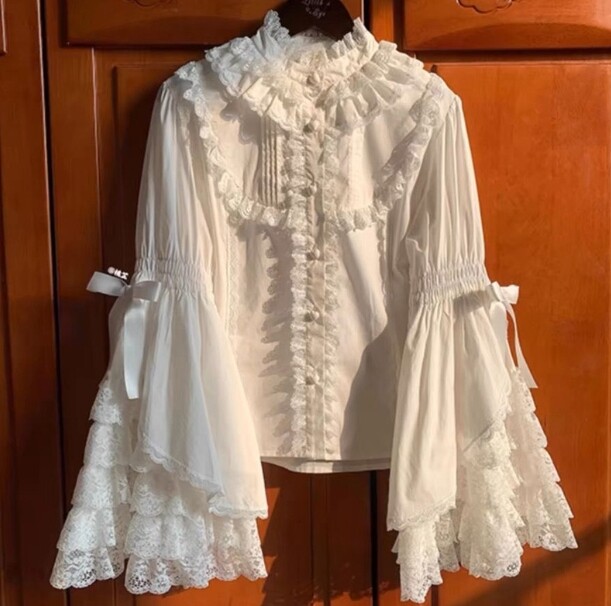 Vintage White Lace Temperament Top Shirt Button Flared Sleeve Shirt