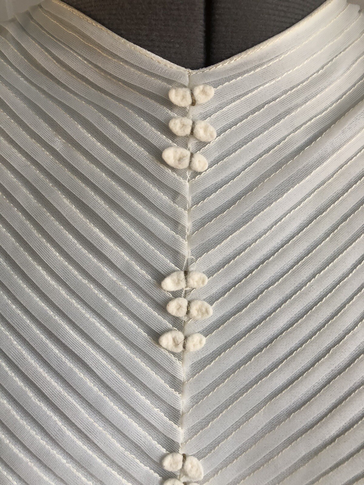 Sweet Vintage 1950’s Ivory Chiffon Penny Potter Micropleat Top, XS/S