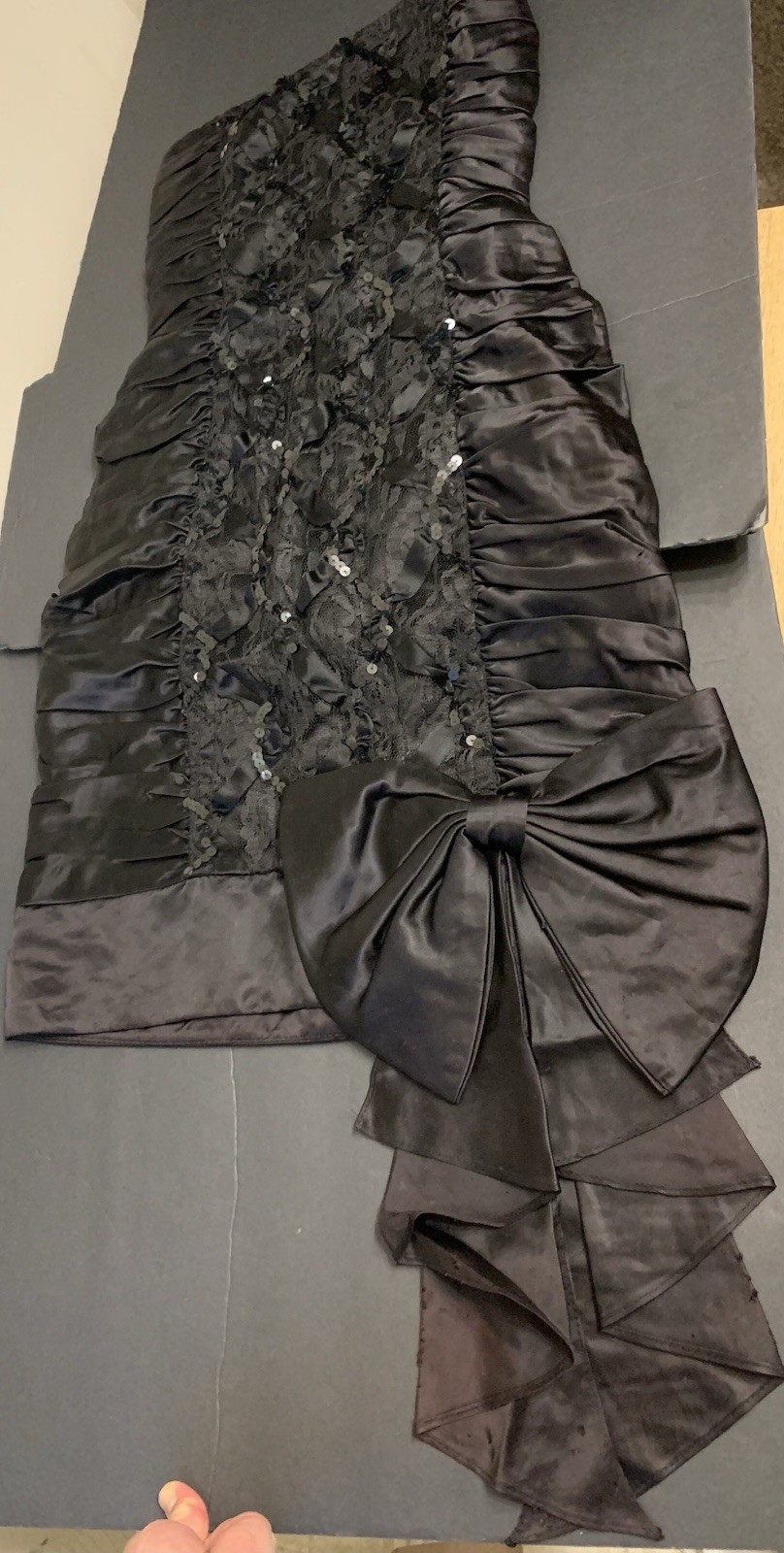Elegant black prom dress bridesmaids evening wear sequins ruching vintage L bow