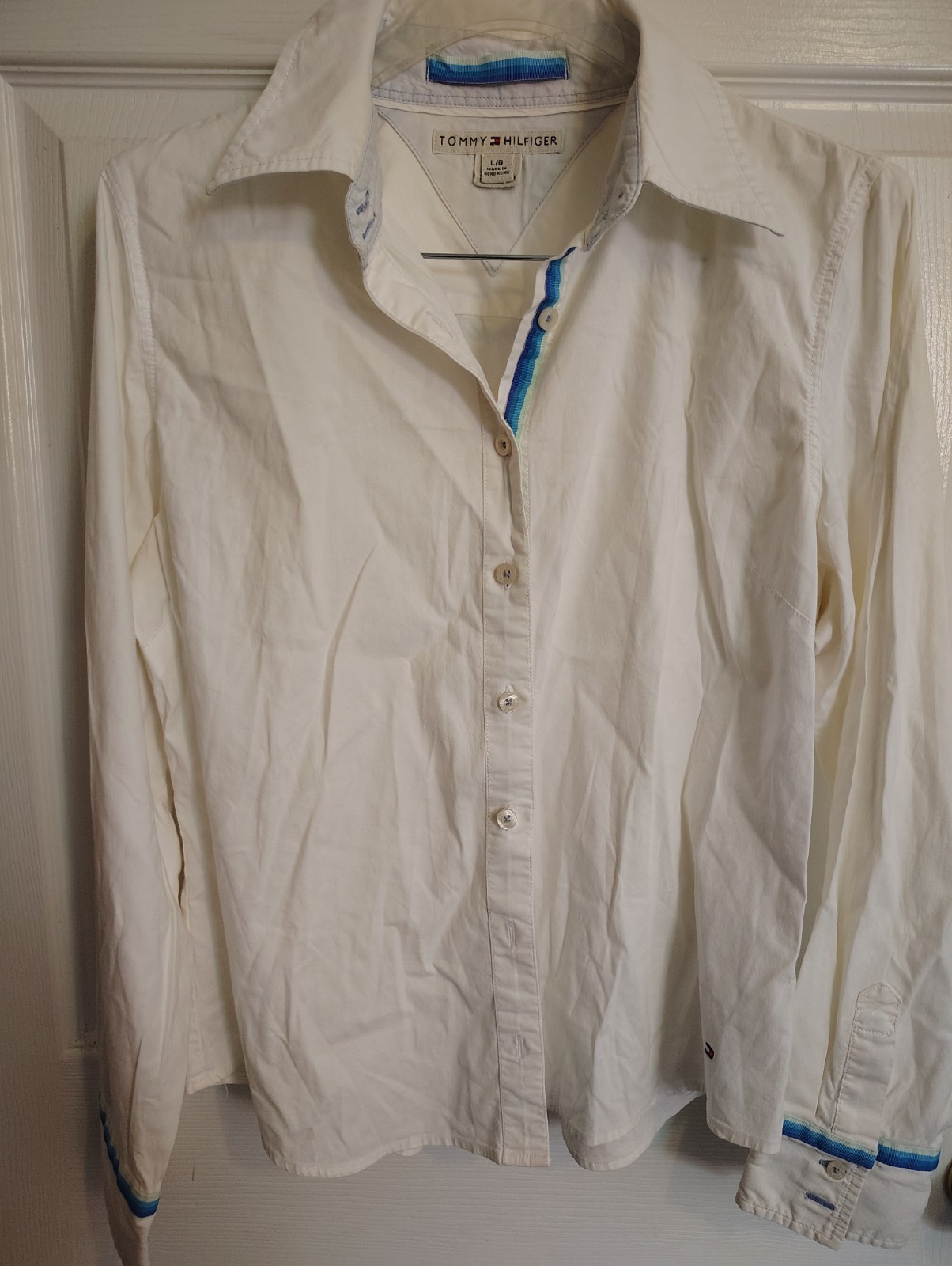 Title: Vintage 90s Tommy Hilfiger White Button-Down Shirt (Made in Hong Kong)