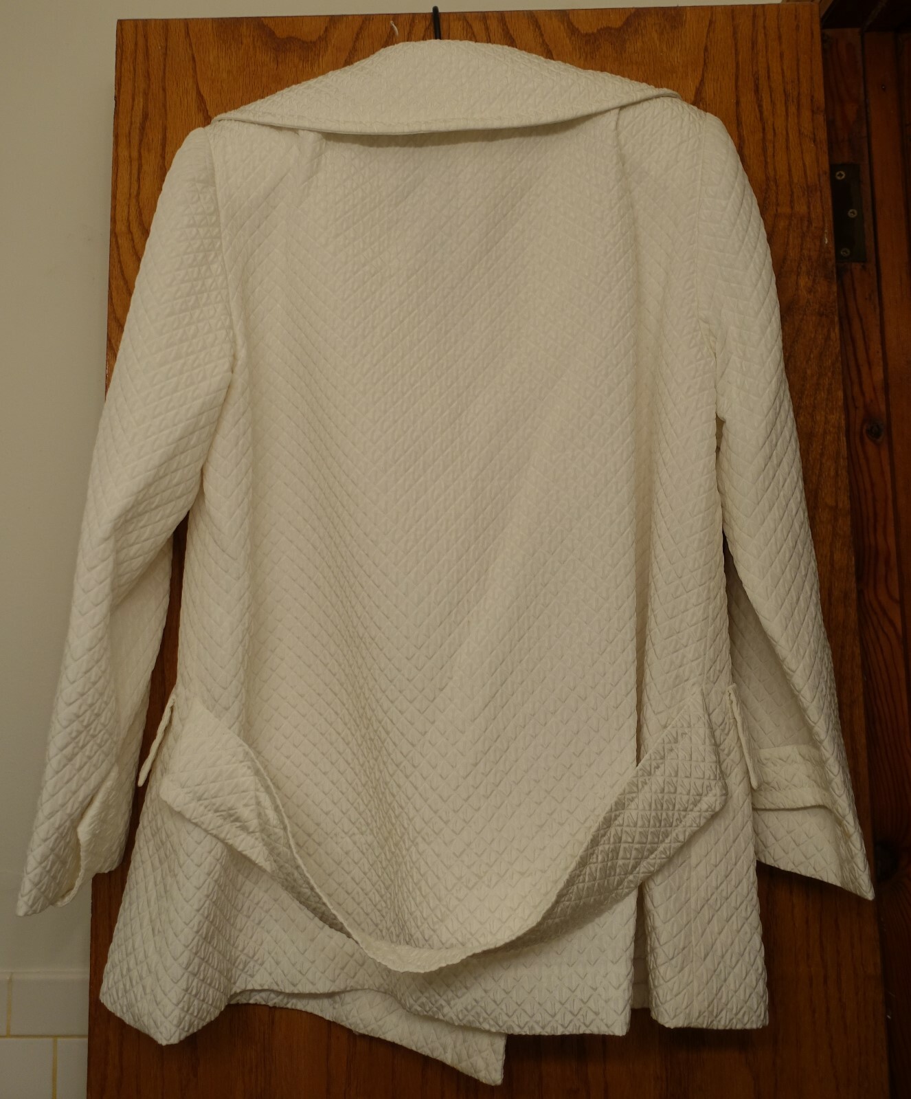 ANNA SUI VINTAGE 1990S WHITE QUILTED WIDE COLLAR DOUBLE BREASTED JACKET MEDIUM