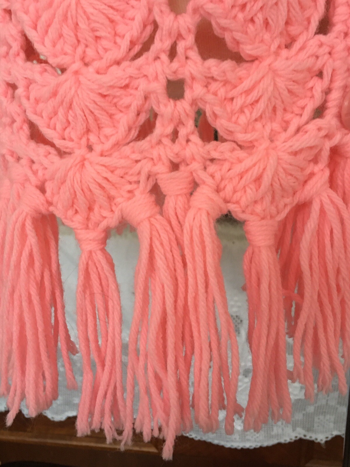 VTG FRINGE Coral PINK Scalloped Button Front CAPE Shawl HAND CROCHET Hippie BOHO