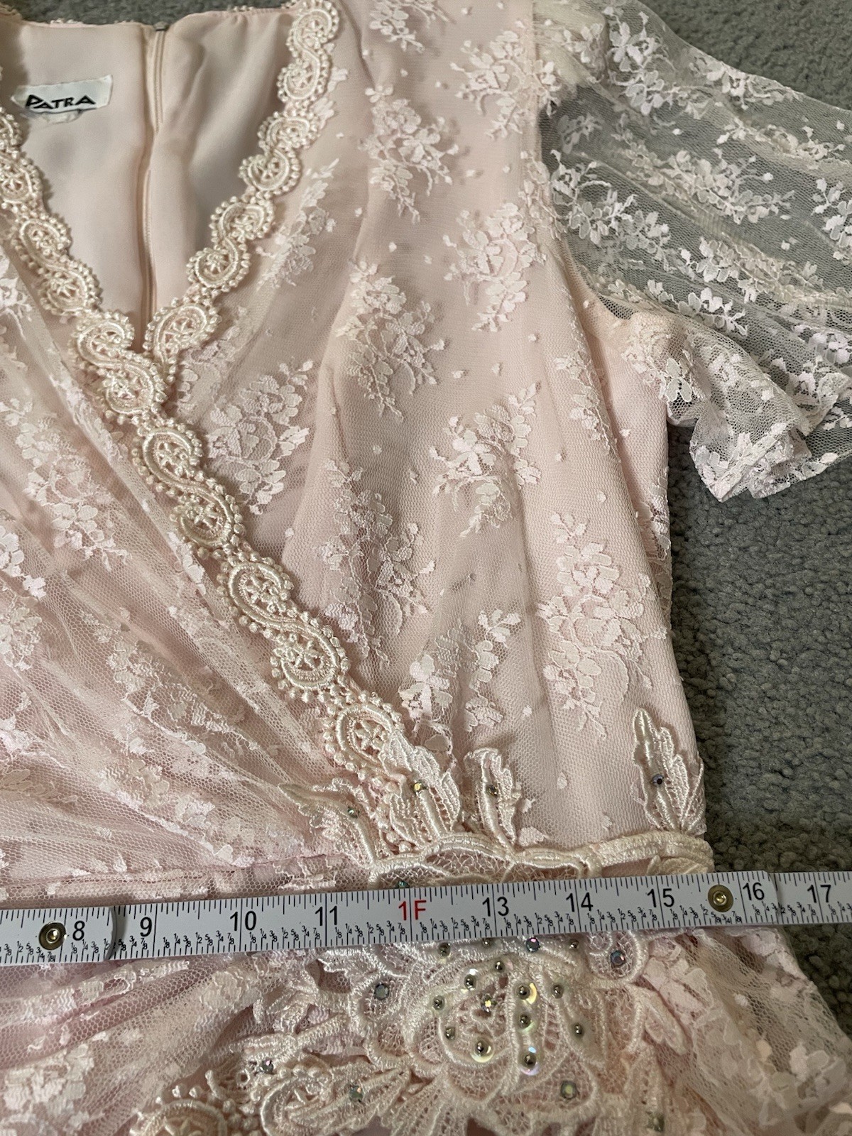 70s Embroidered Floral Lace Midi Dress Sz 15/16 Pink Flutter Sleeve Cocktail
