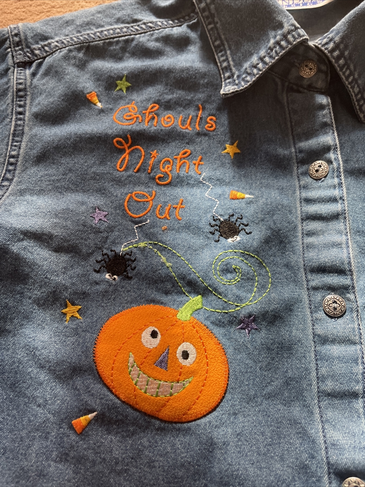 Endless Designs Denim Button Up “Ghouls Night Out” Vintage Halloween Shirt M