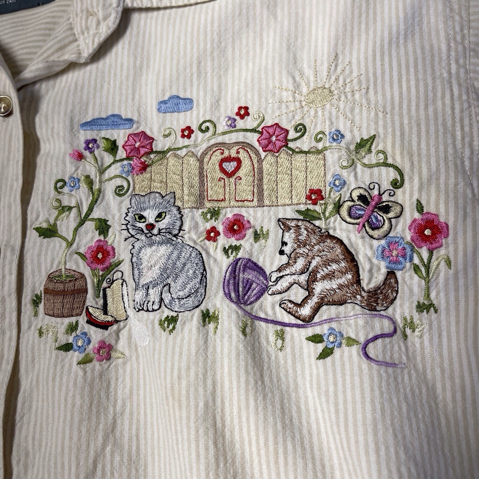 Vintage Way To Go Playful Cats Top Beige Stripe Button Up Women’s Short Sleeve