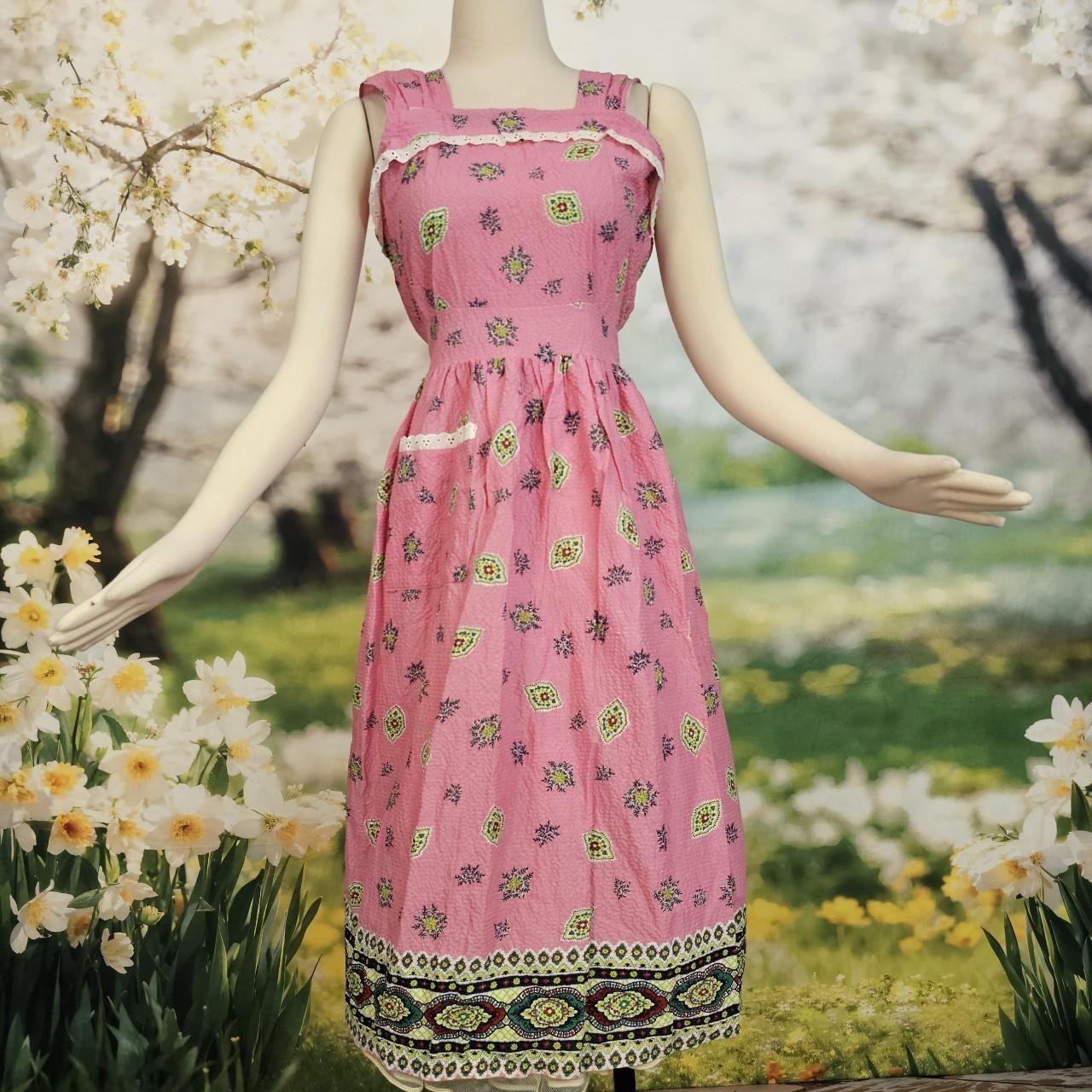 Vintage 1950s Searsucker Bright Pink & Green Floral Dress Lace Trim Sleeveless
