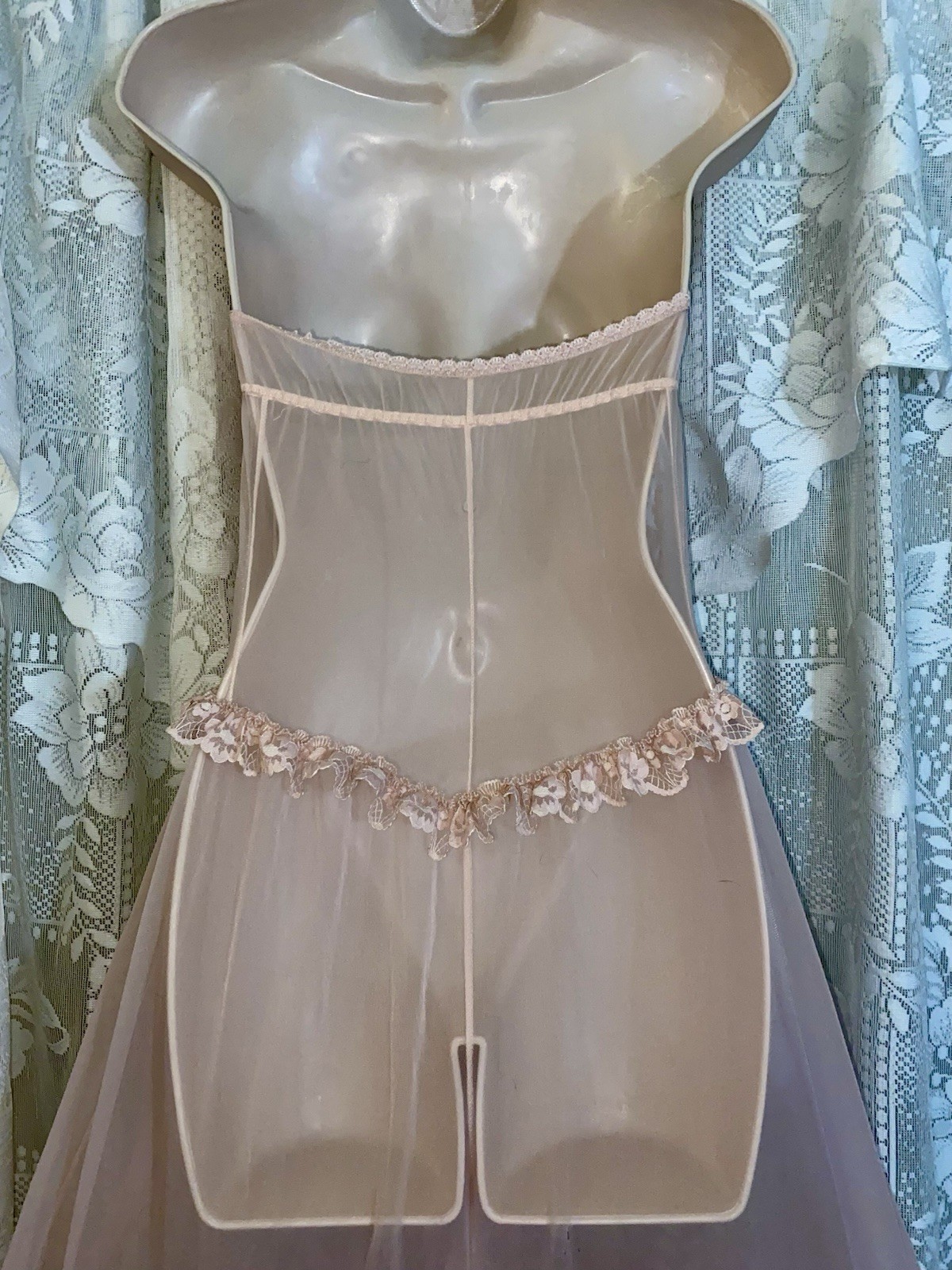 VTG M Dusty ROSE Pink SALOON GIRL Burlesque Lace Top Chiffon Nightie Nightgown