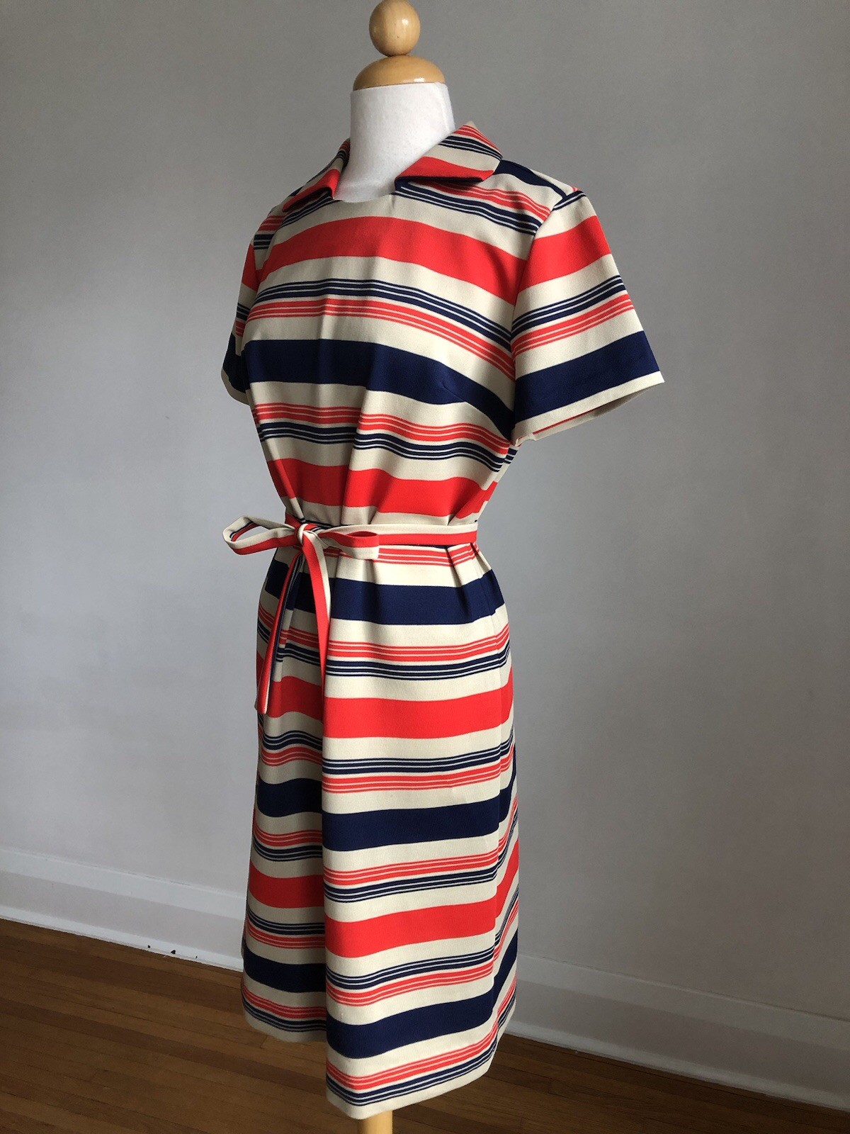 STUNNING VTG LADY CAROL Of New York Red Blue Tan Stretchy Belted Mod Dress M/L