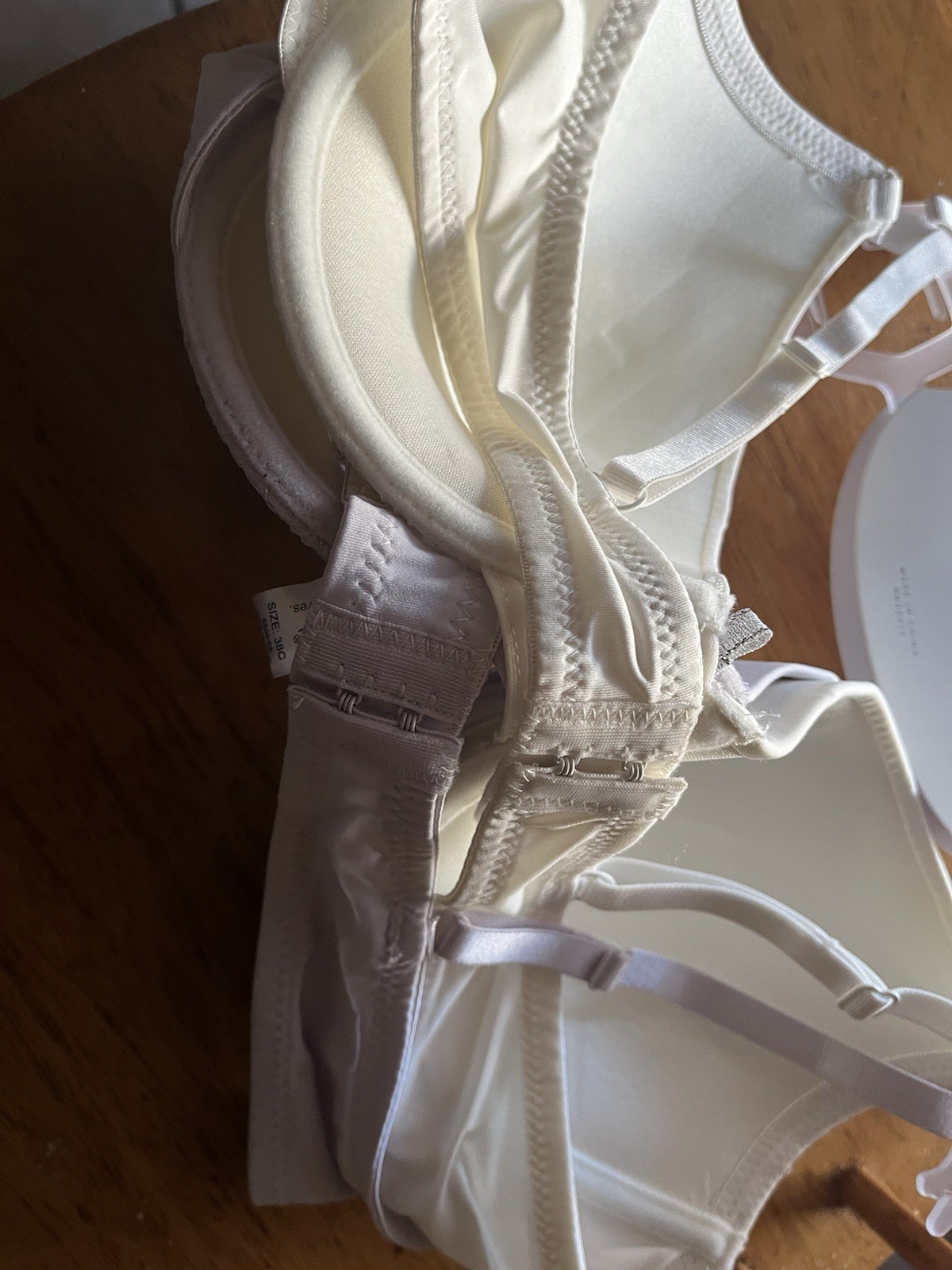 Women light purple Wirefree Cato purple and and white bra size 36 c