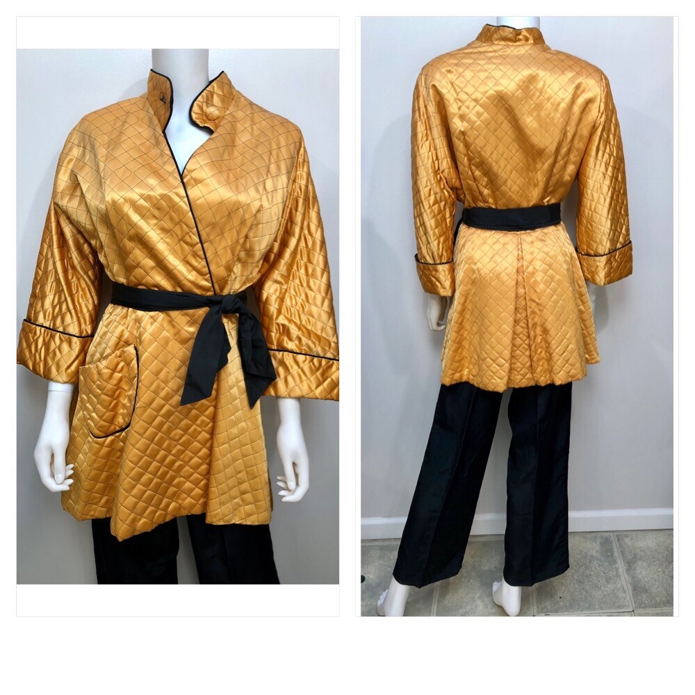 VTG 1940s *CHAMPAGNE GOLD Rayon Quilted SATIN Princess-Cut HOSTESS JACKET