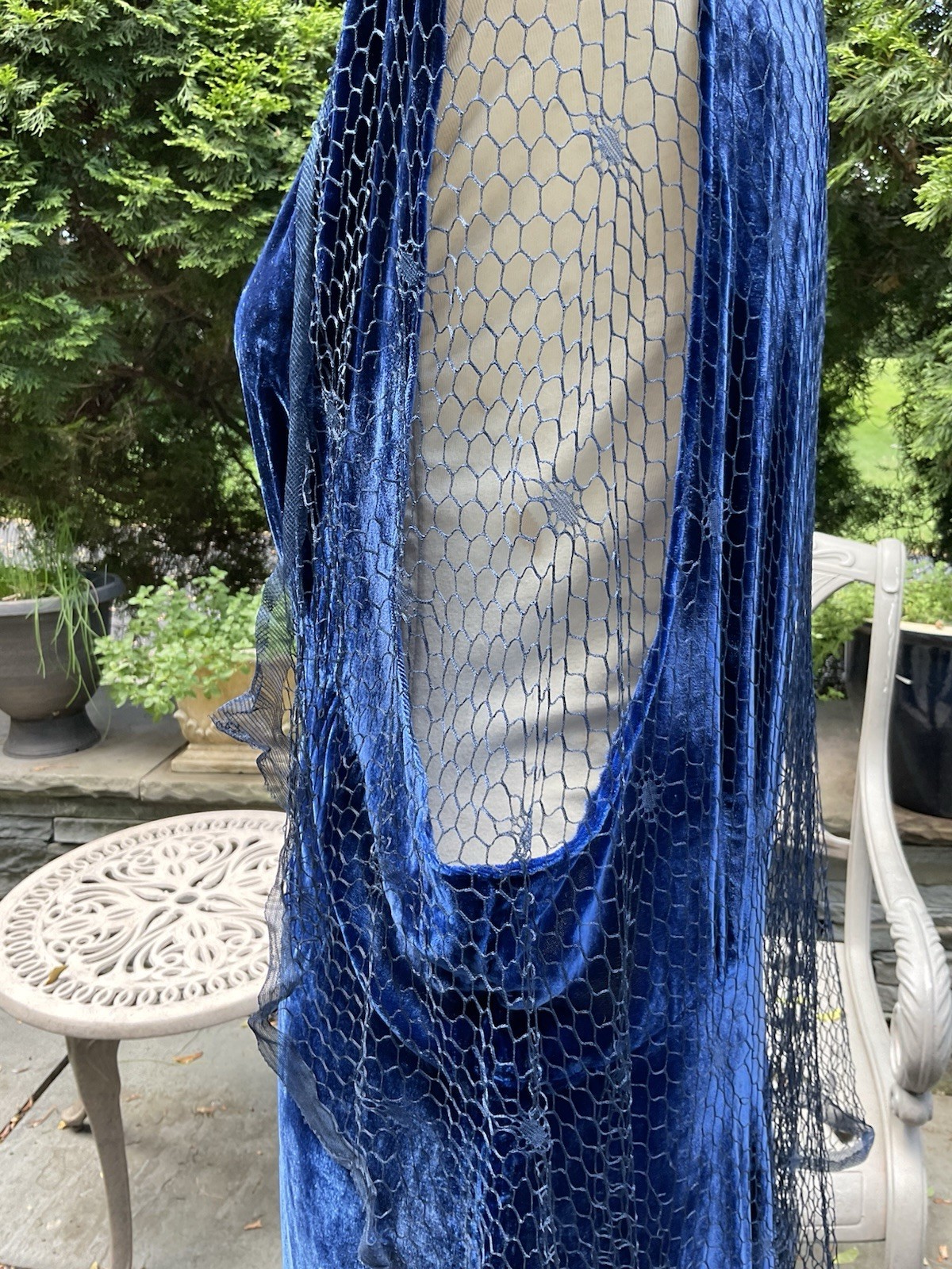 VINTAGE DRESS 20s 30s . VELVET FLAPPER STYLE DRESS/ SPIDERWED CAPELET. JEWELS !