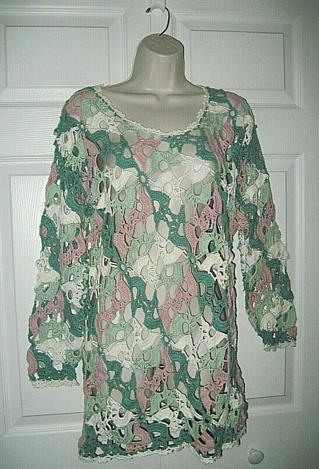 Contempo Women’s One Size Crochet Knit Top White Pink Green Long Sleeves