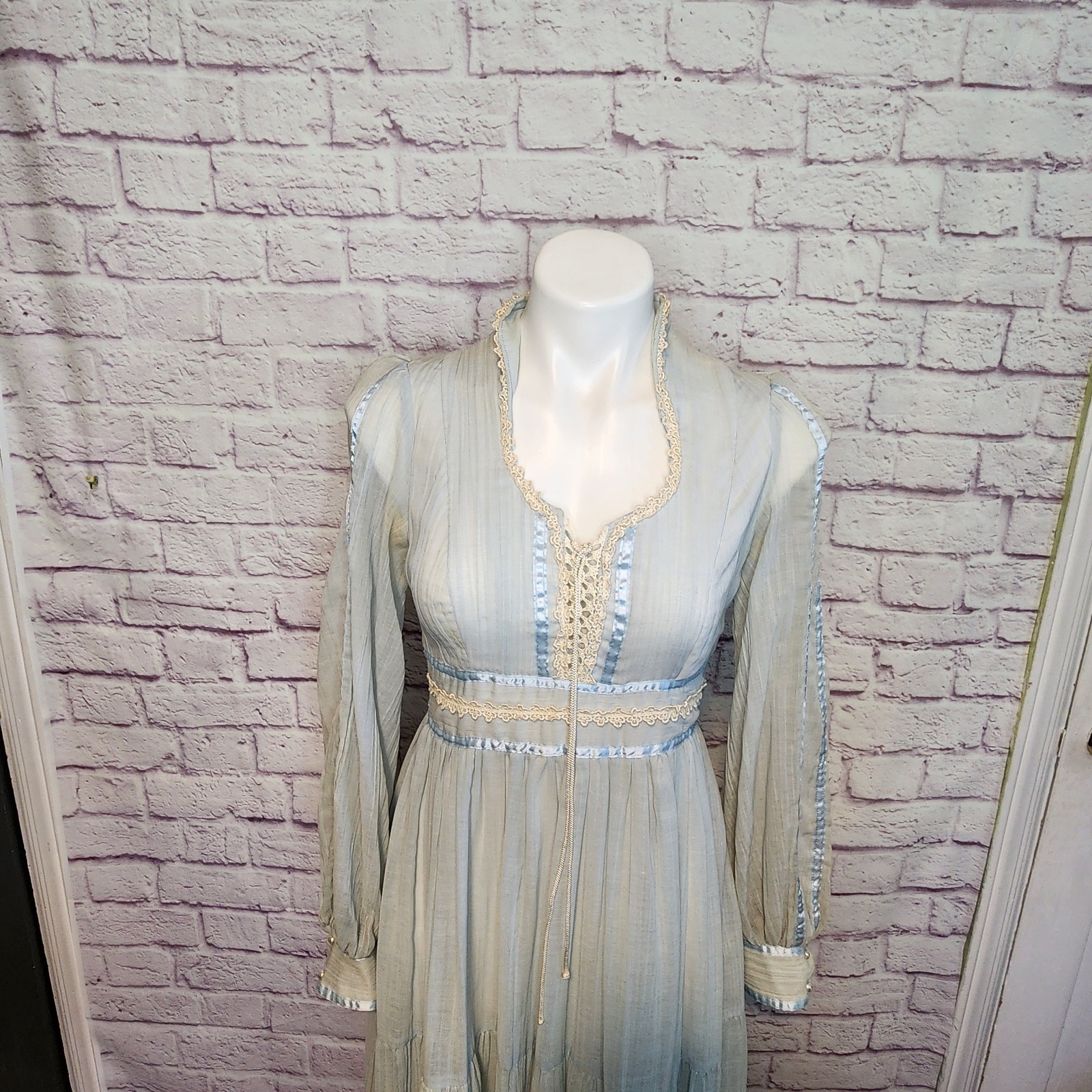 Gunne Sax 1970s Cottage Core Prairie Lace Up Blue Sz 9 Lace Dress Long Sleeve