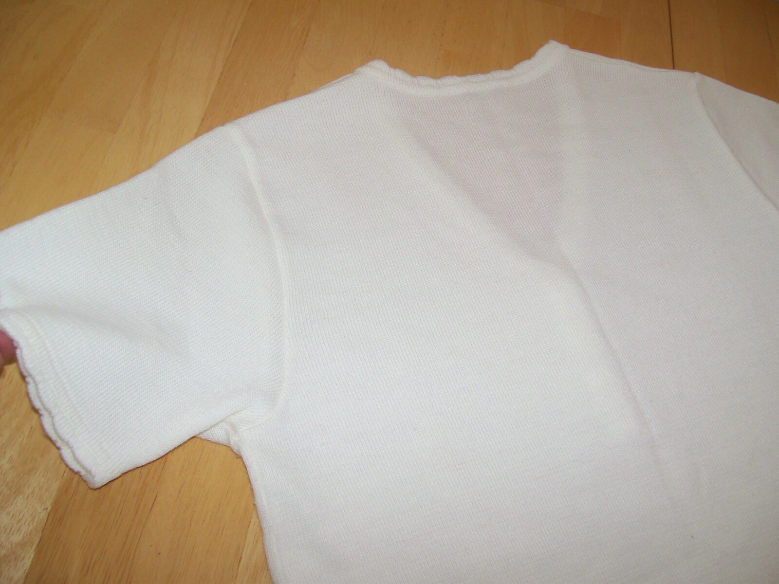 True Vintage 1980’s Ivory Button Collar Lightweight Knit Sweater Small VTG