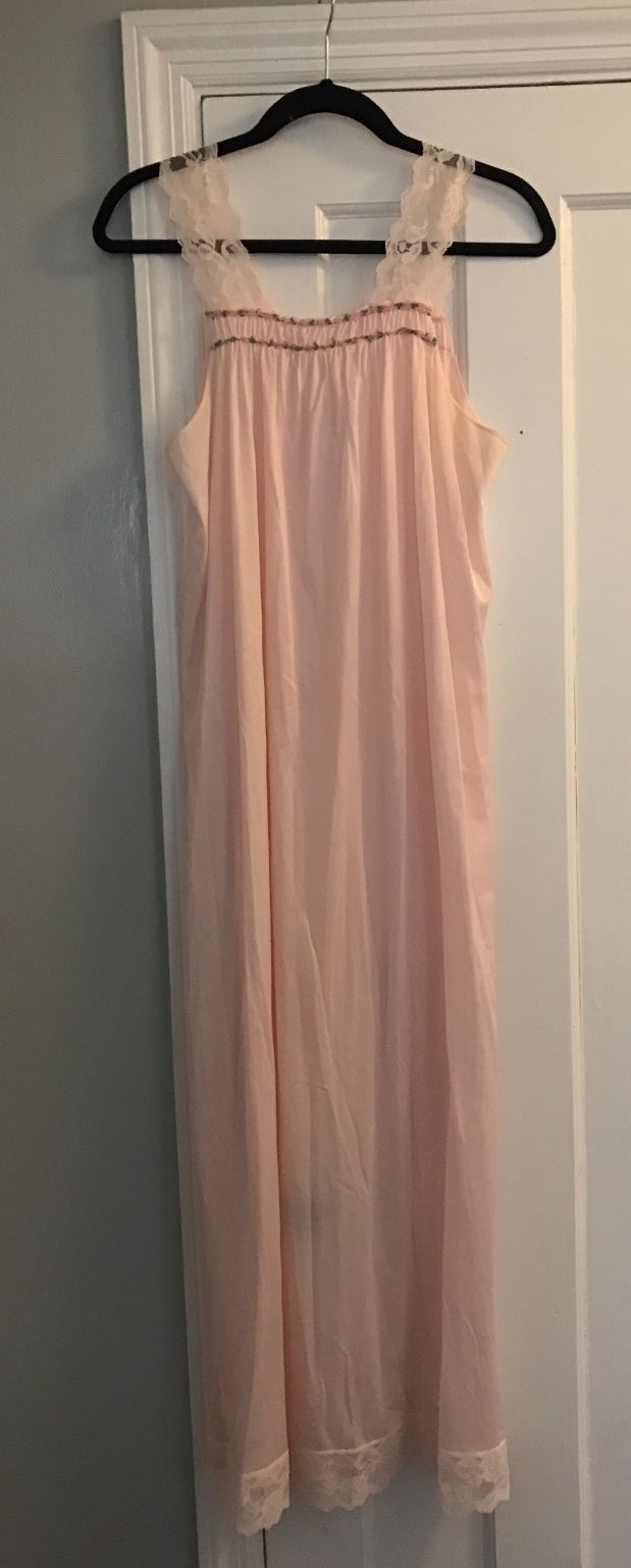 Vintage Jennifer Dale Pink Nylon Lace Strap Hem Gown Long Sz 11 IGWU Sheer