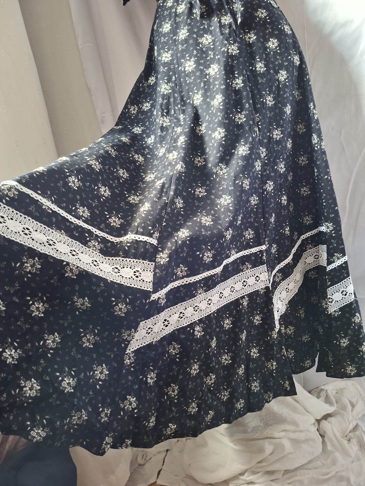 Vintage Betty Barclay Prairie Dress Black Floral Cotton Lace Cottagecore Dirndl