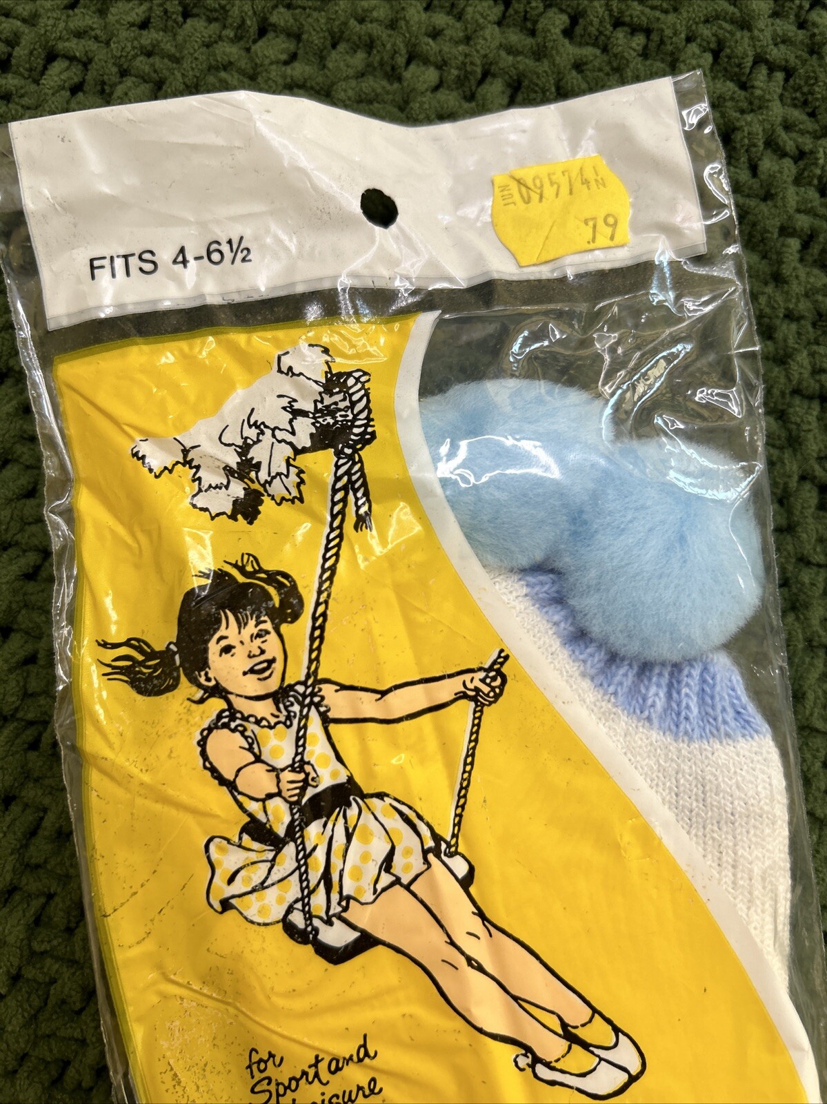 VTG Pom Pom Socks White Baby Blue Poms NIP SZ 4-6.5 Girls Orlon 70s NOS Low Cut.