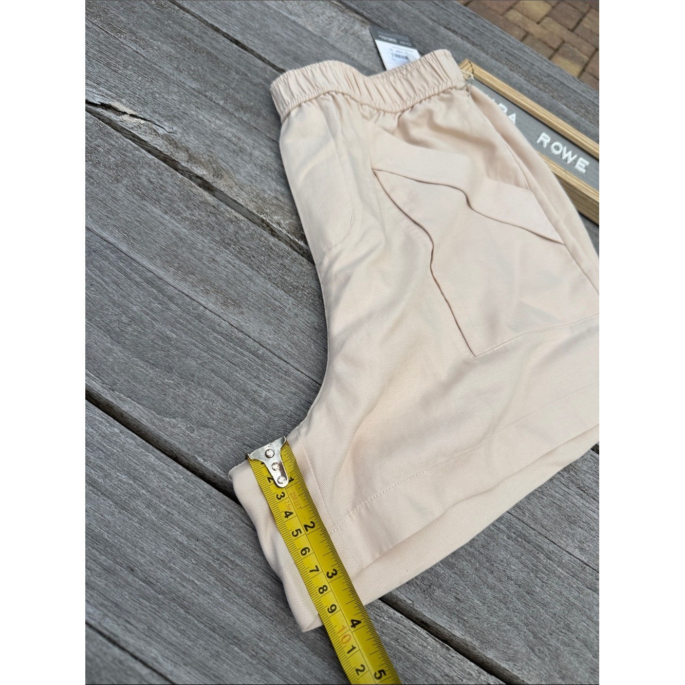 Vuori Trestles Twill Short Sand Size Medium NWT Linen Blend Pull-On Shorts
