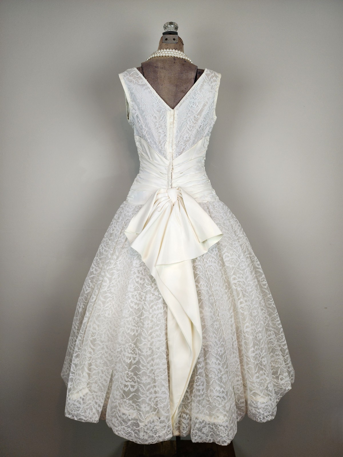 Vintage 1950’s Warm White Satin with Lace Overlay Cocktail Dress Size Medium