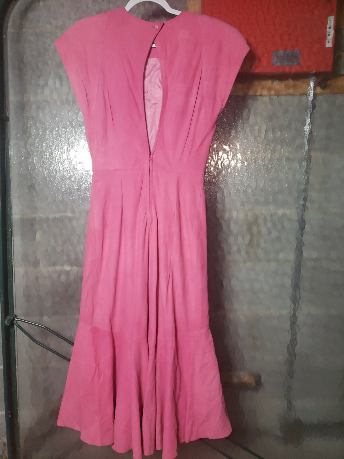 Vintage 1980s Designer VAKKO long Gorgeous PINK suede Shoulder Pad Dress Size 10
